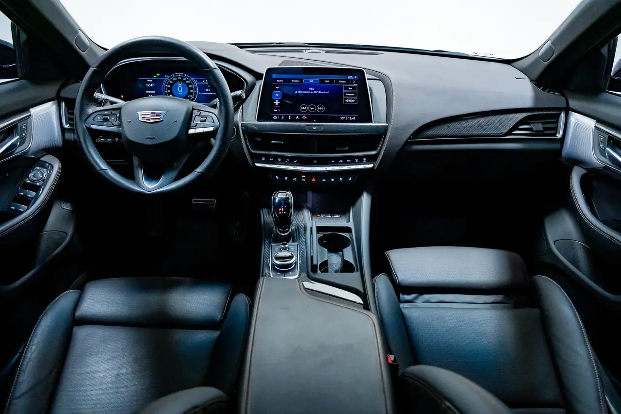 Cadillac CT5 снимка Cadillac CT5