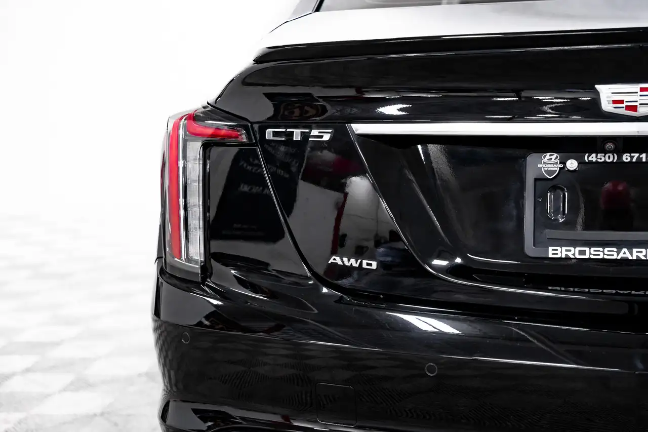 Cadillac CT5 снимка Cadillac CT5