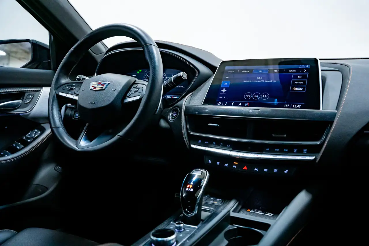 Cadillac CT5 снимка Cadillac CT5