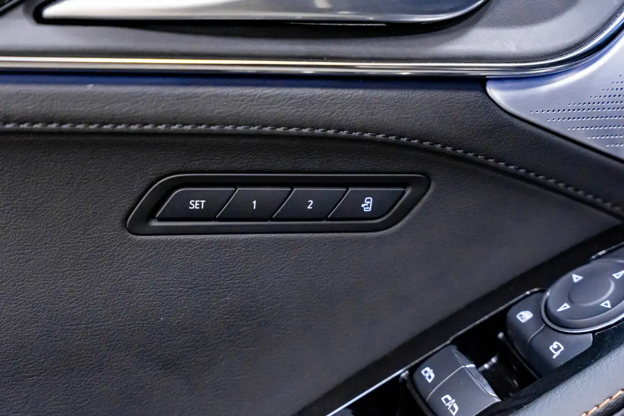 Cadillac CT5 снимка Cadillac CT5