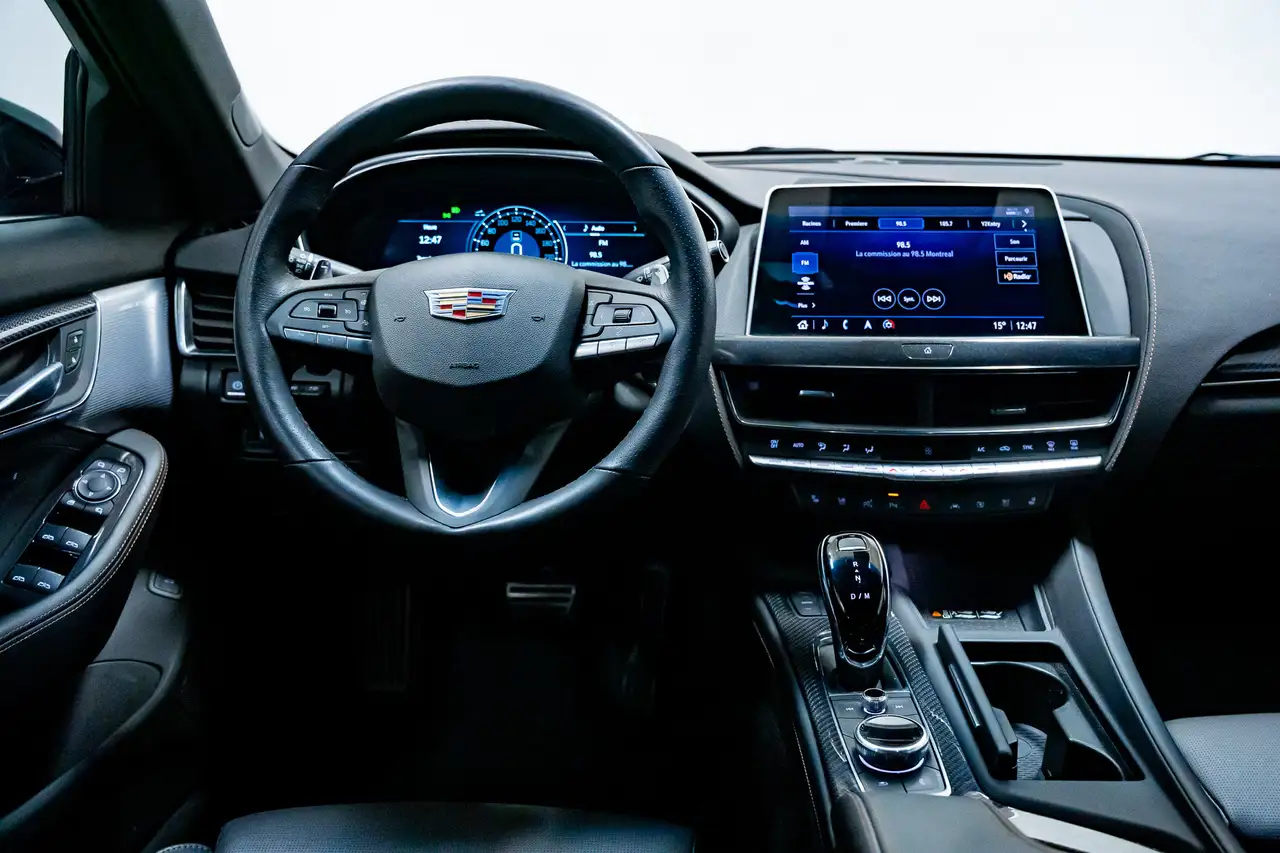 Cadillac CT5 снимка Cadillac CT5