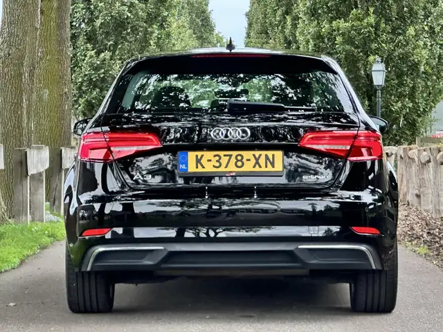 Audi A3 view 12