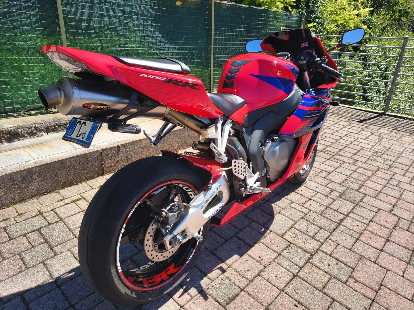 Honda CBR 1000 Rouge - 1