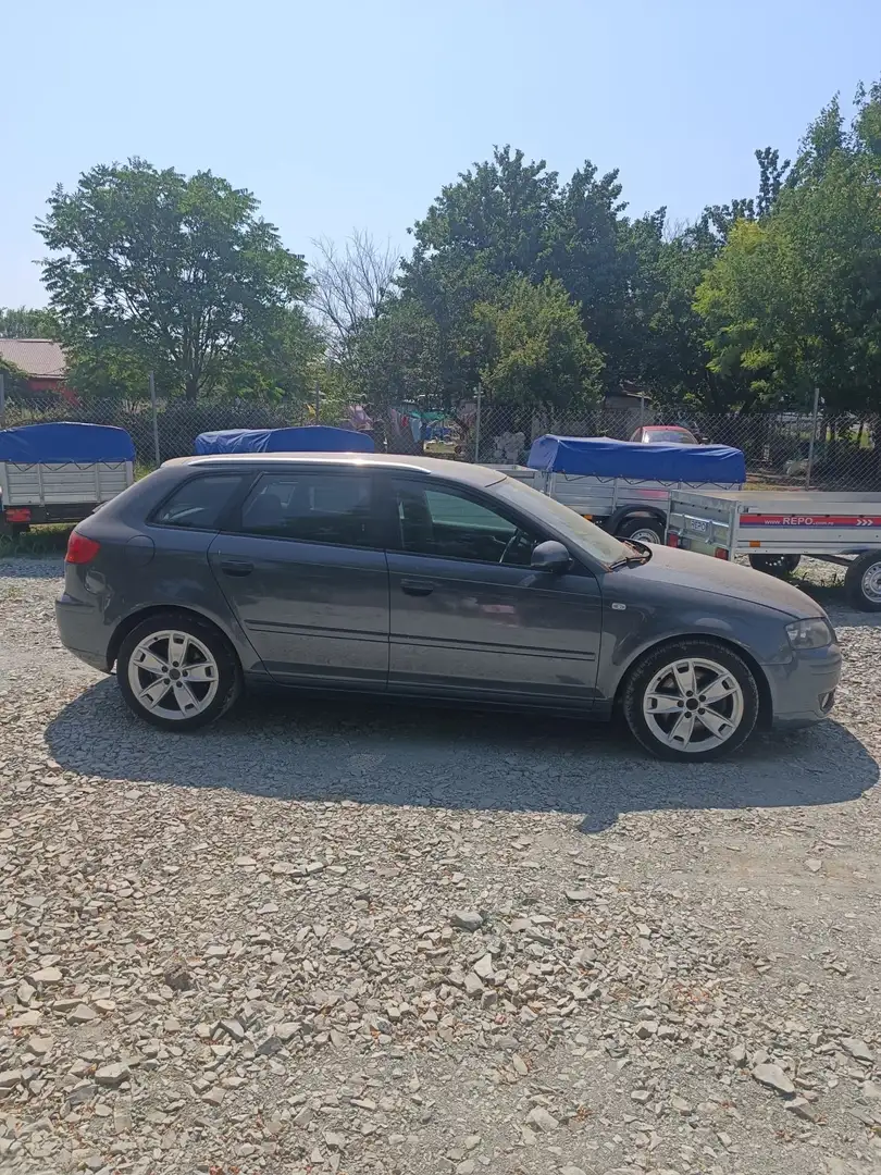 Audi A3 2.0 TDI Sportback DPF Ambiente - 1