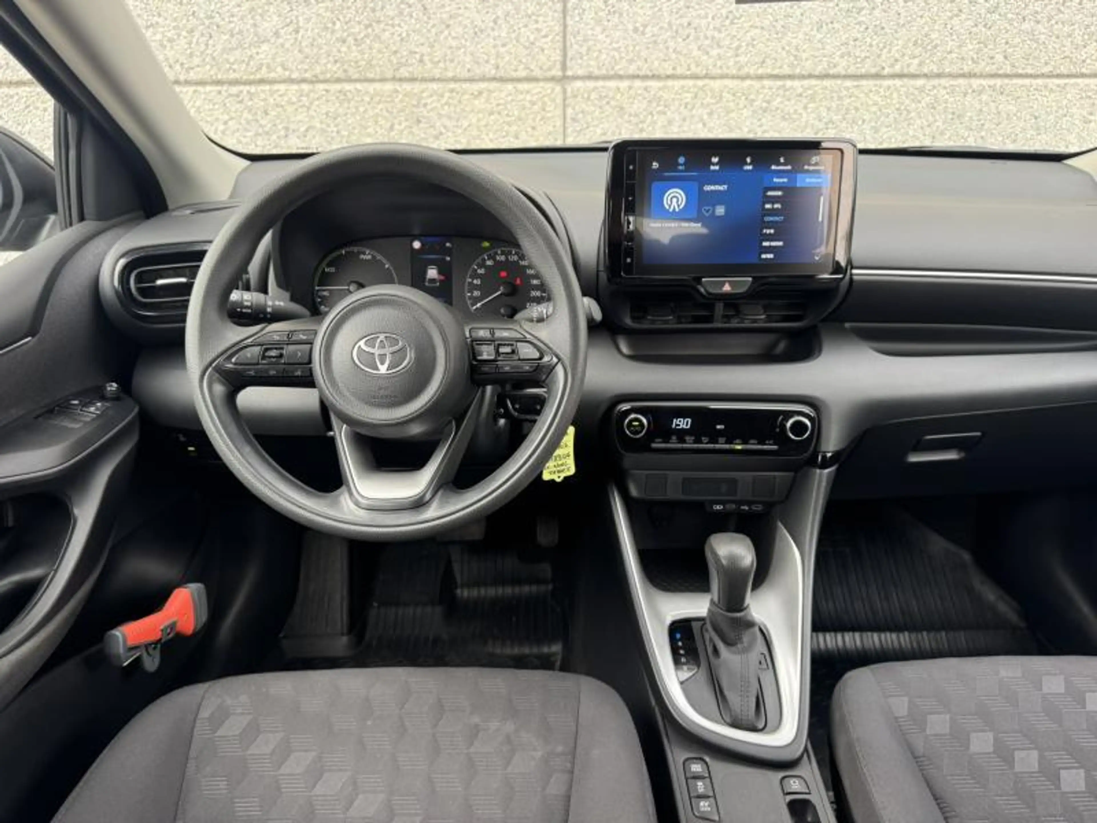 Toyota Yaris 1.5 Hybride CVT Dynamic de direction ! — photo 18