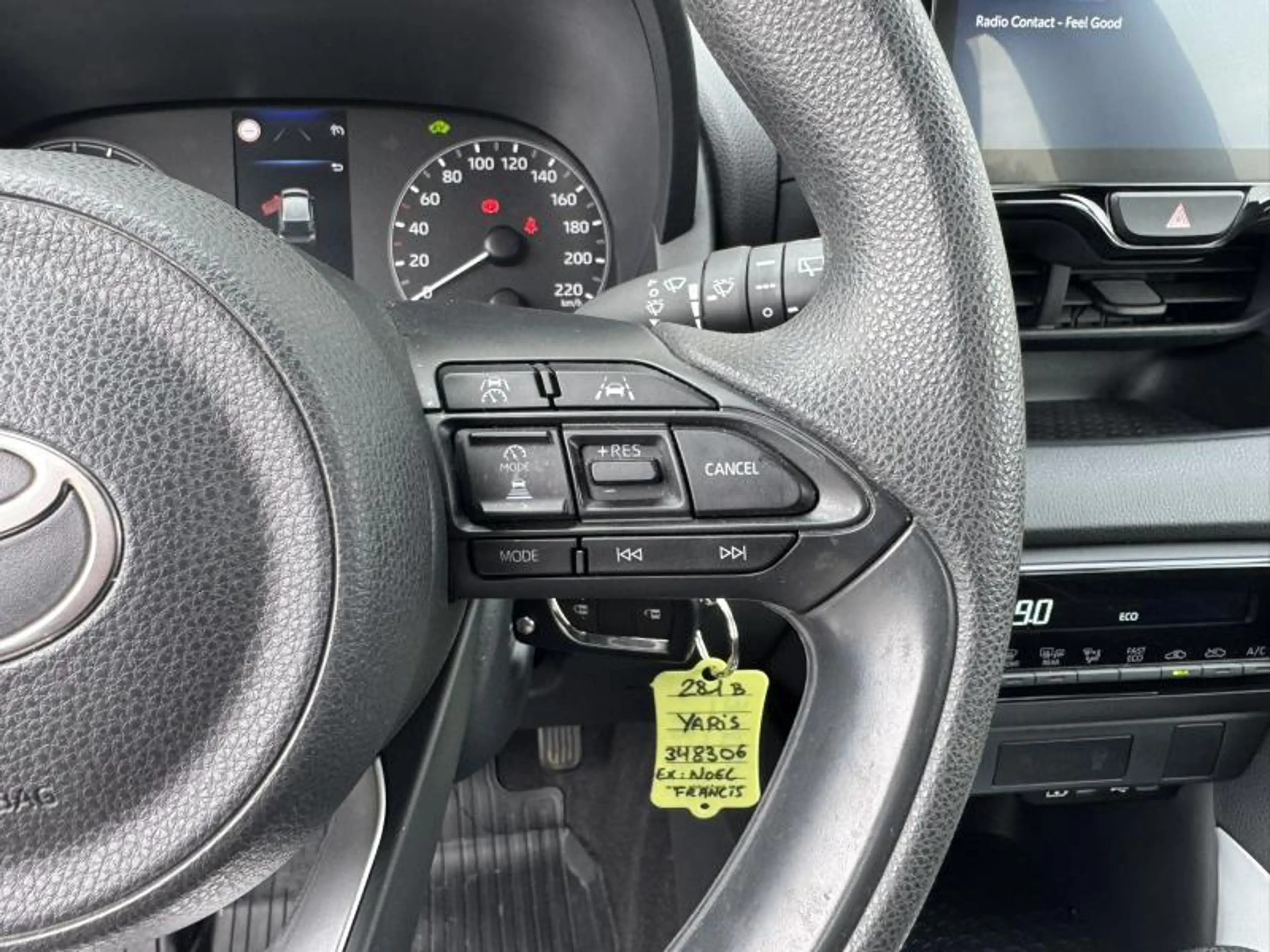 Toyota Yaris 1.5 Hybride CVT Dynamic de direction ! — photo 16
