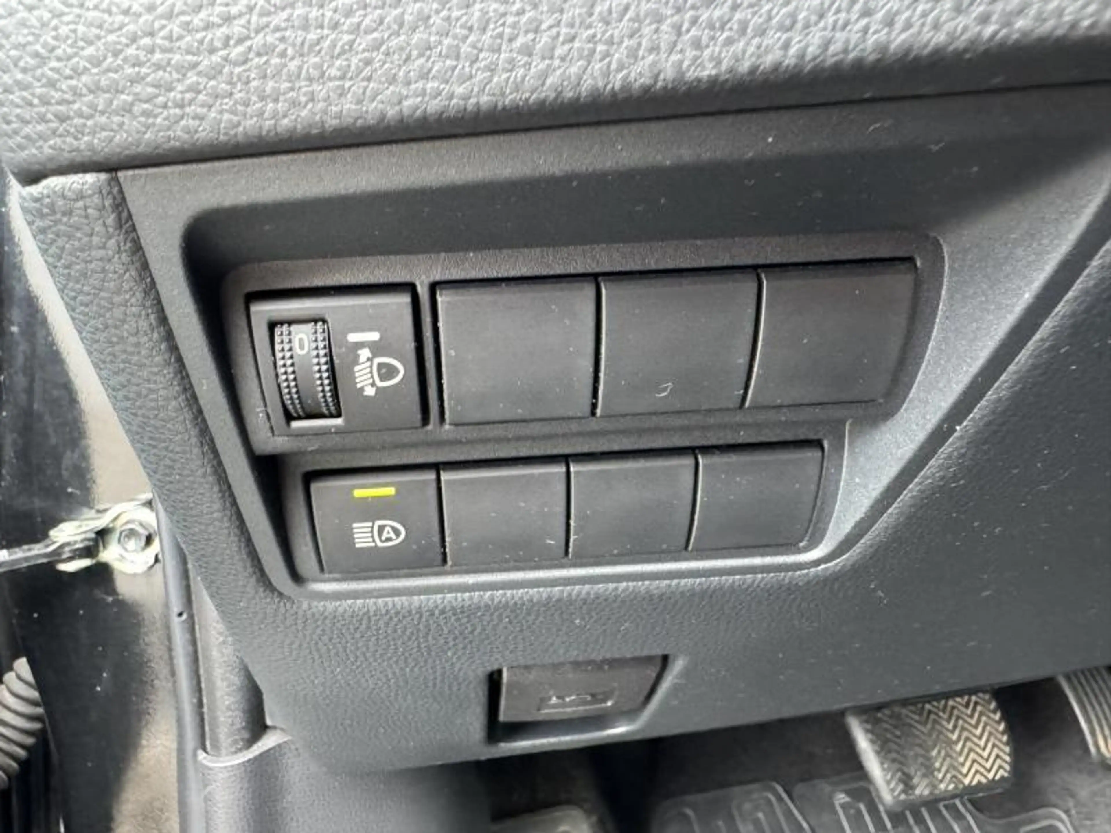 Toyota Yaris 1.5 Hybride CVT Dynamic de direction ! — photo 12