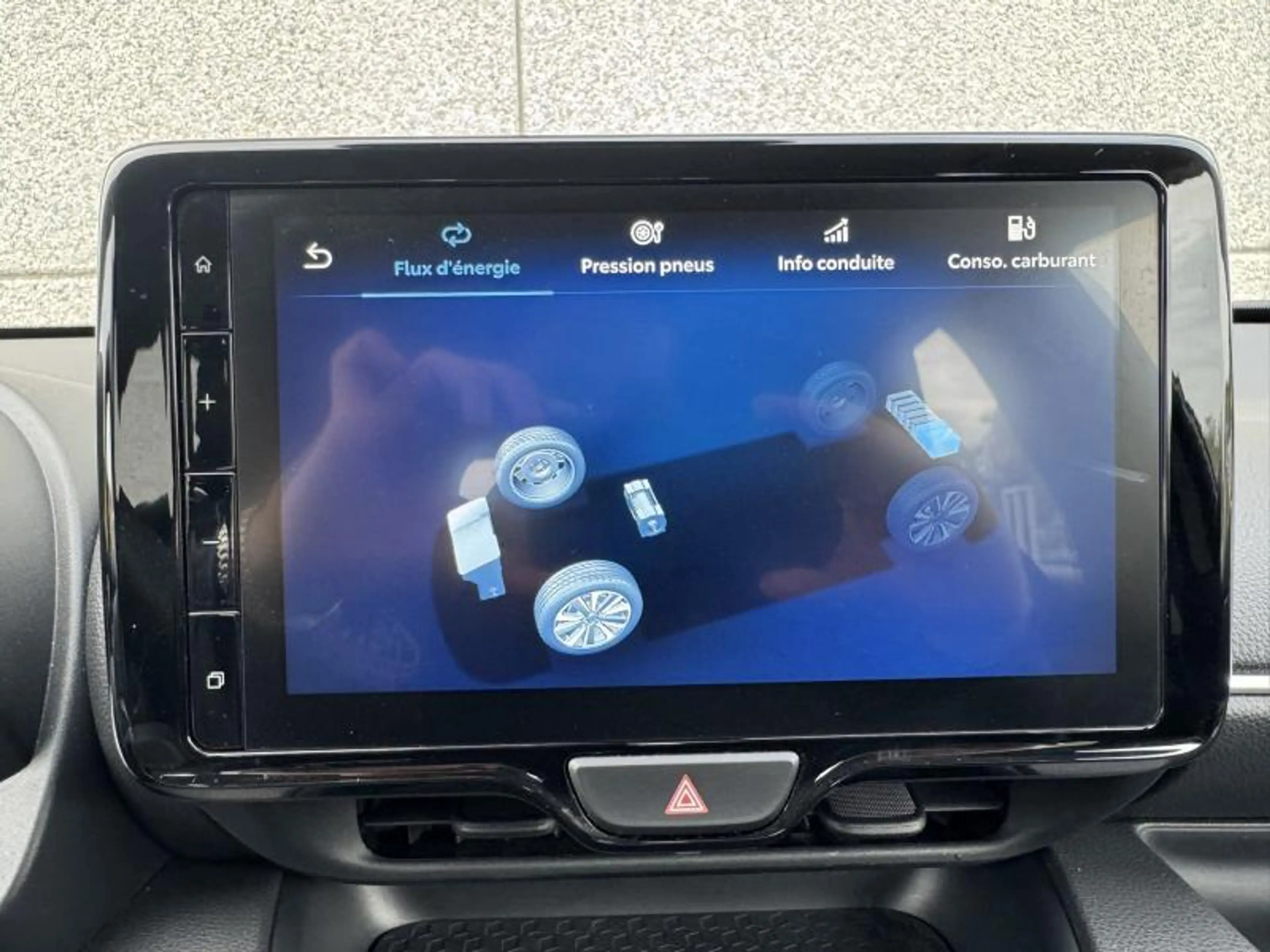 Toyota Yaris 1.5 Hybride CVT Dynamic de direction ! — photo 22