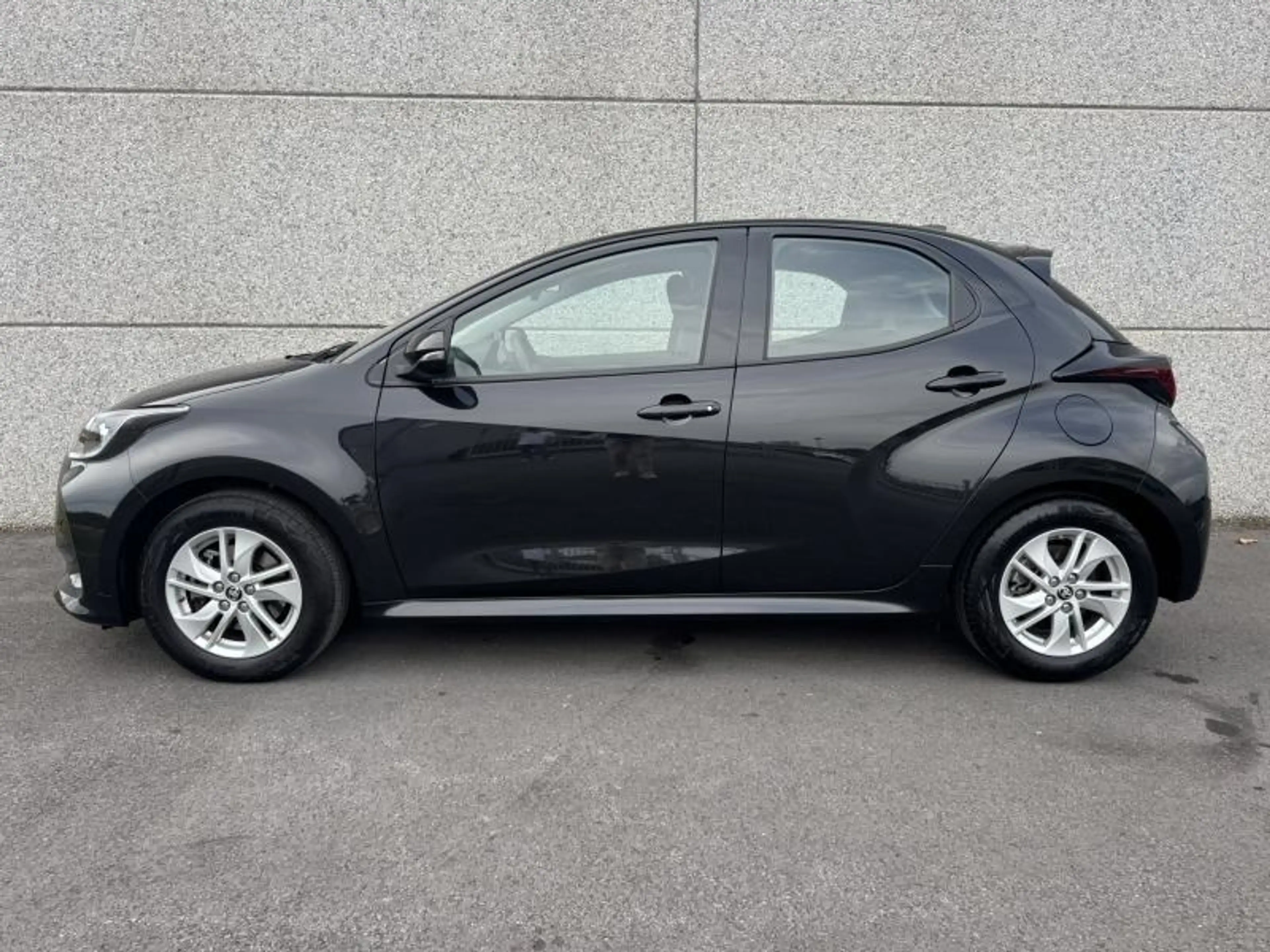 Toyota Yaris 1.5 Hybride CVT Dynamic de direction ! — photo 4