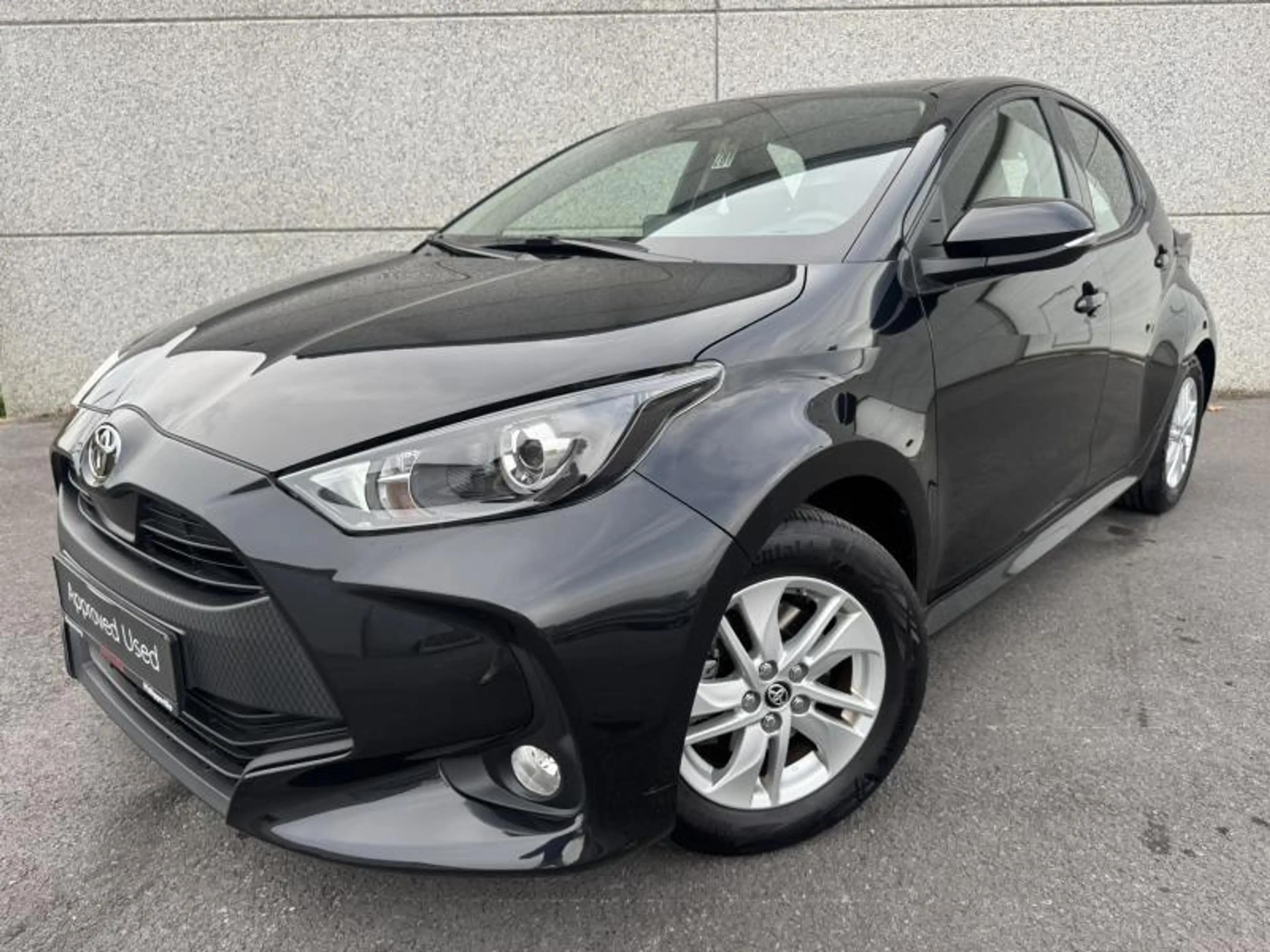 Toyota Yaris 1.5 Hybride CVT Dynamic de direction ! — photo 2