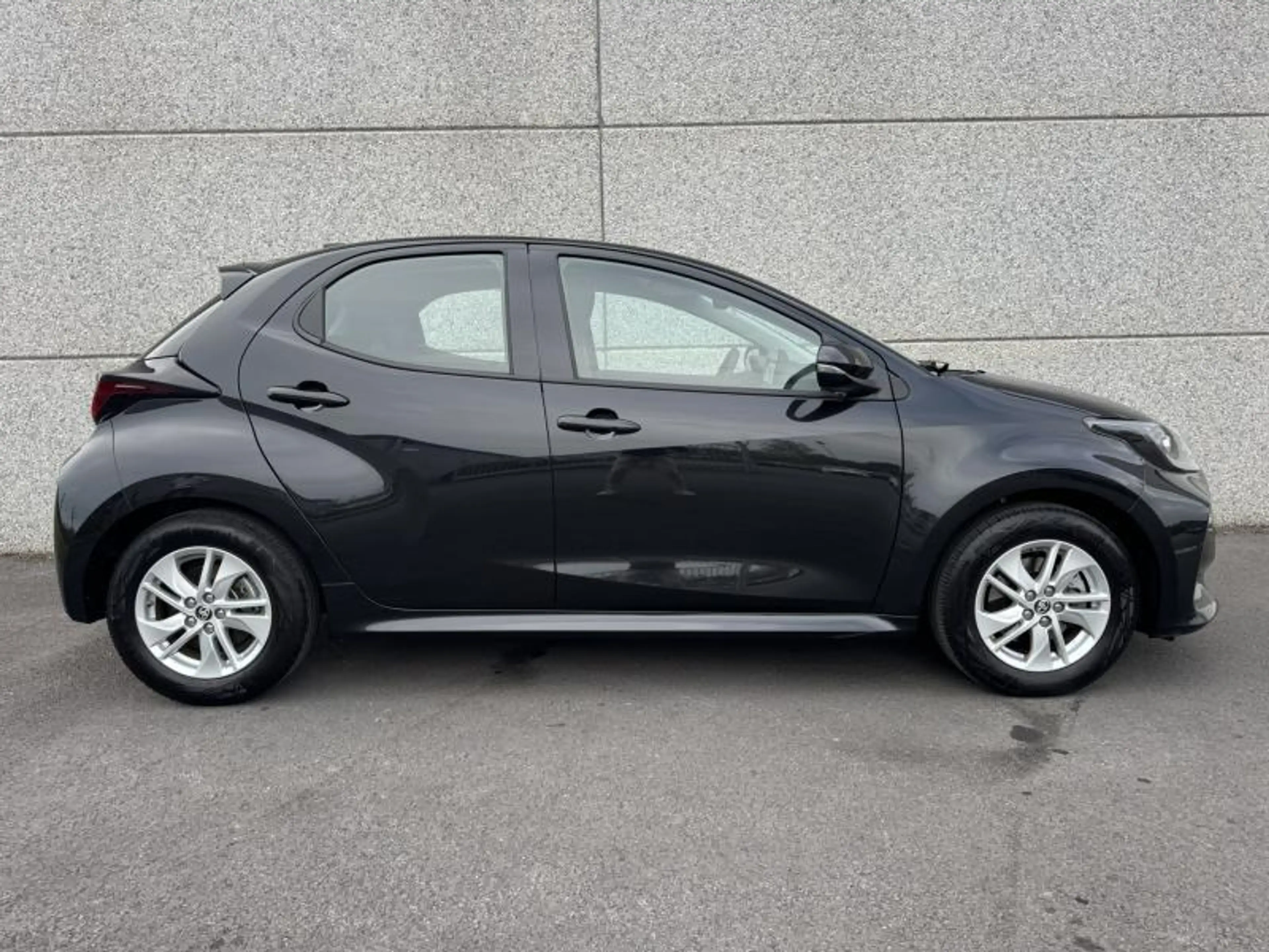 Toyota Yaris 1.5 Hybride CVT Dynamic de direction ! — photo 5