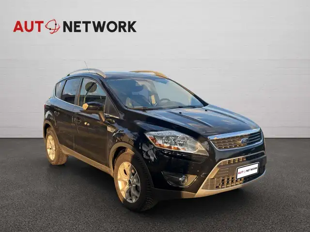 Ford Kuga view 3