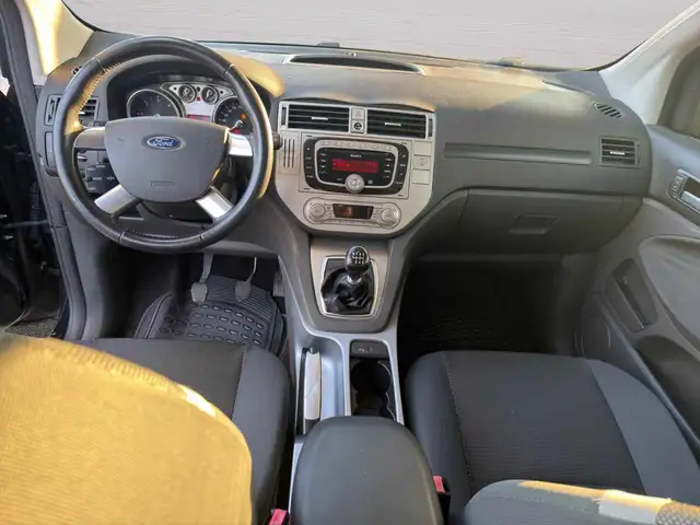 Ford Kuga view 11