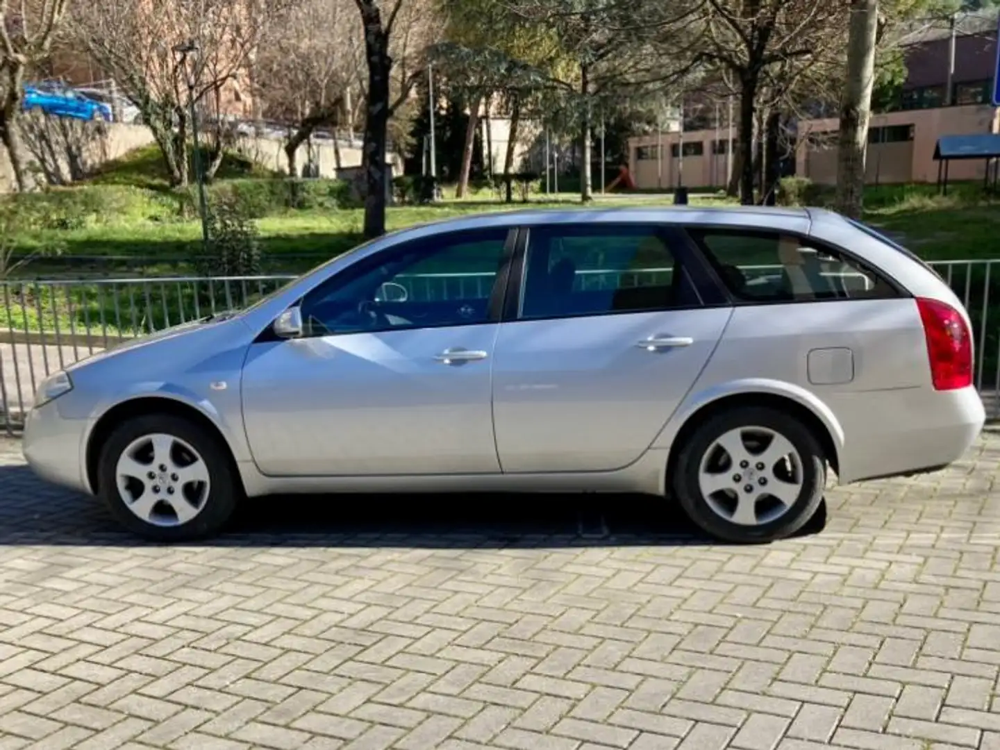 Nissan Primera Primera IV 2002SW 1.8 16v Acenta Šedá - 2