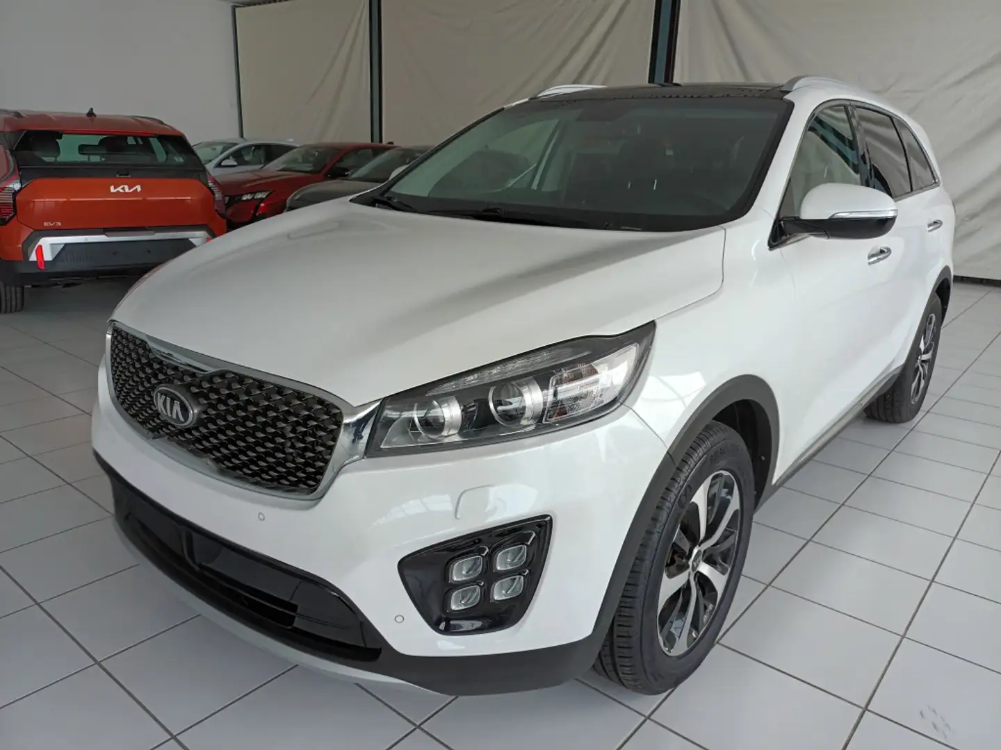 Kia Sorento 2.2 CRDI DRIVE 2WD 5P 7 PLAZAS Blanco - 1