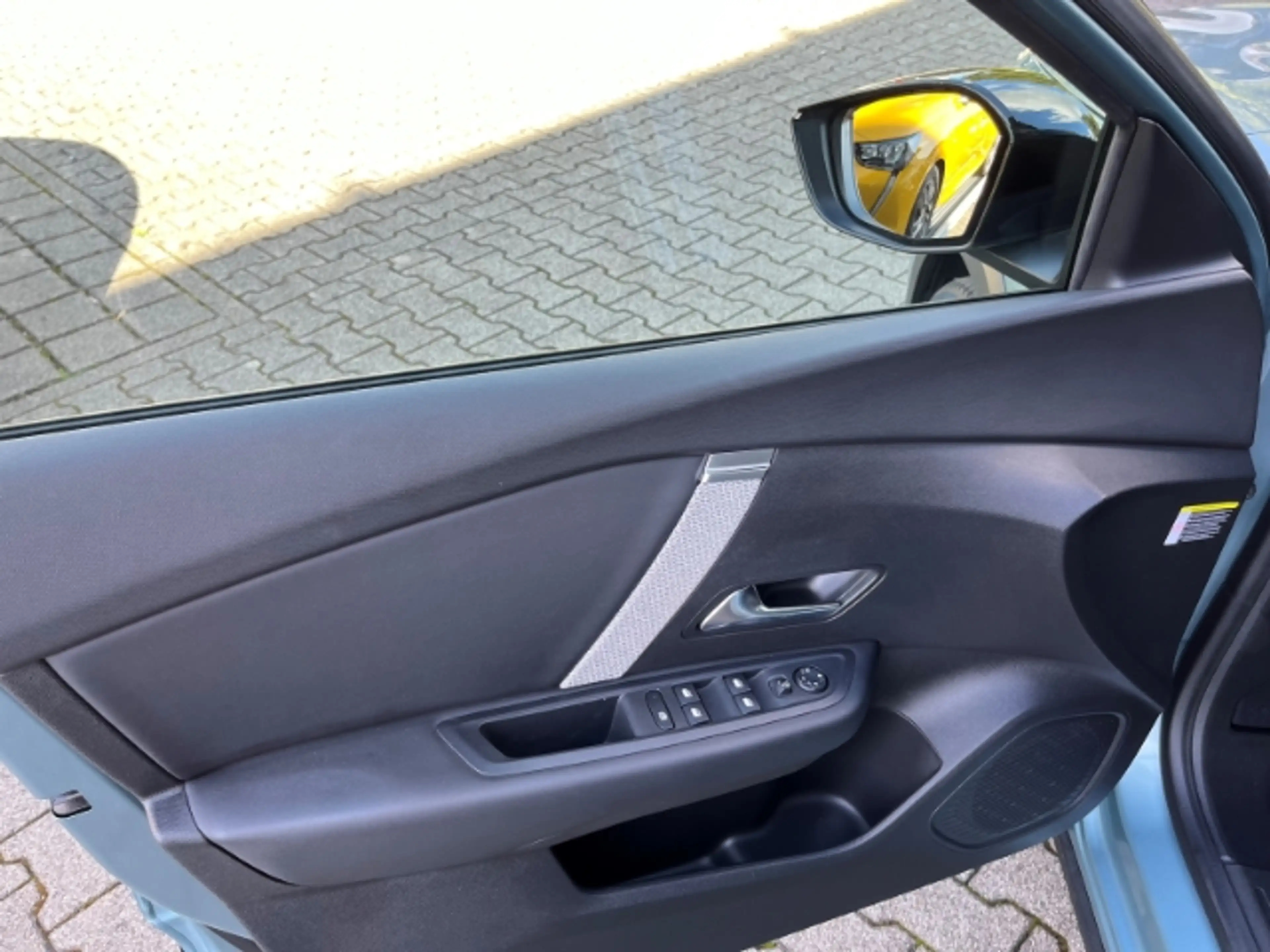 Citroen C4 Feel Pack Klima Navi Kamera SHZ LM-Felgen — photo 9