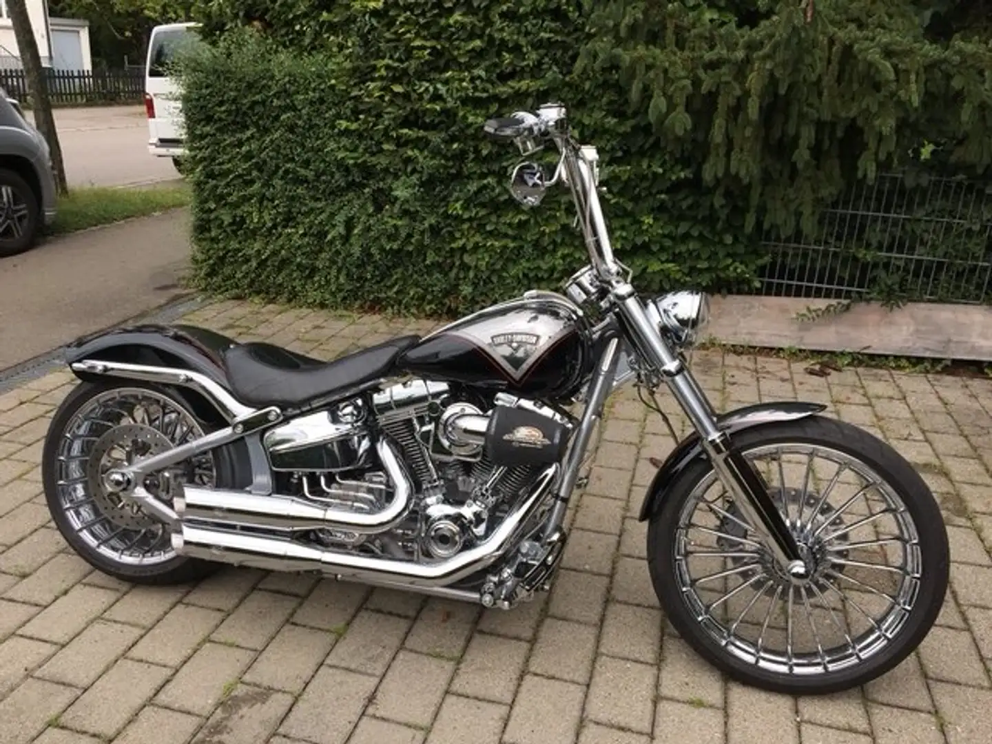 Harley-Davidson CVO Breakout FXSBSE 13 Silber - 2