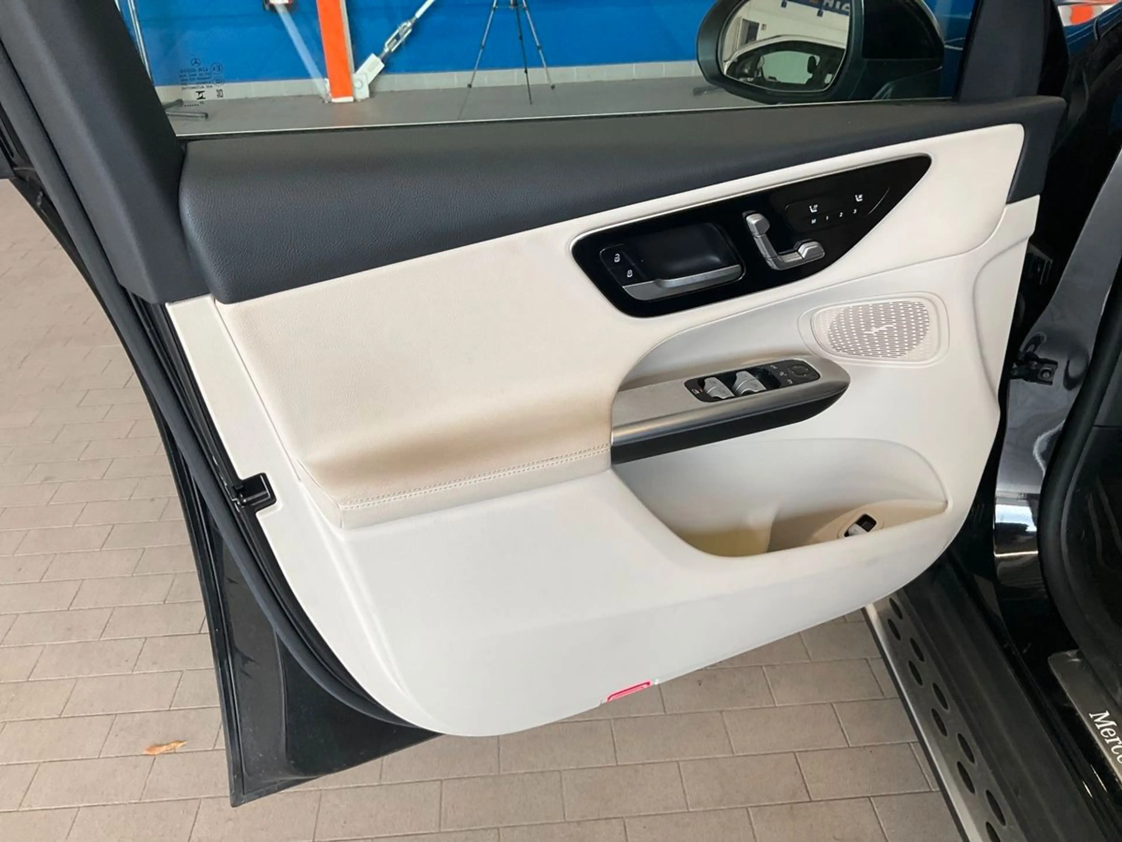 Mercedes-Benz GLC 200 4M COUPE LEDER MEMORY DISTRONIC 360CAMER — photo 12