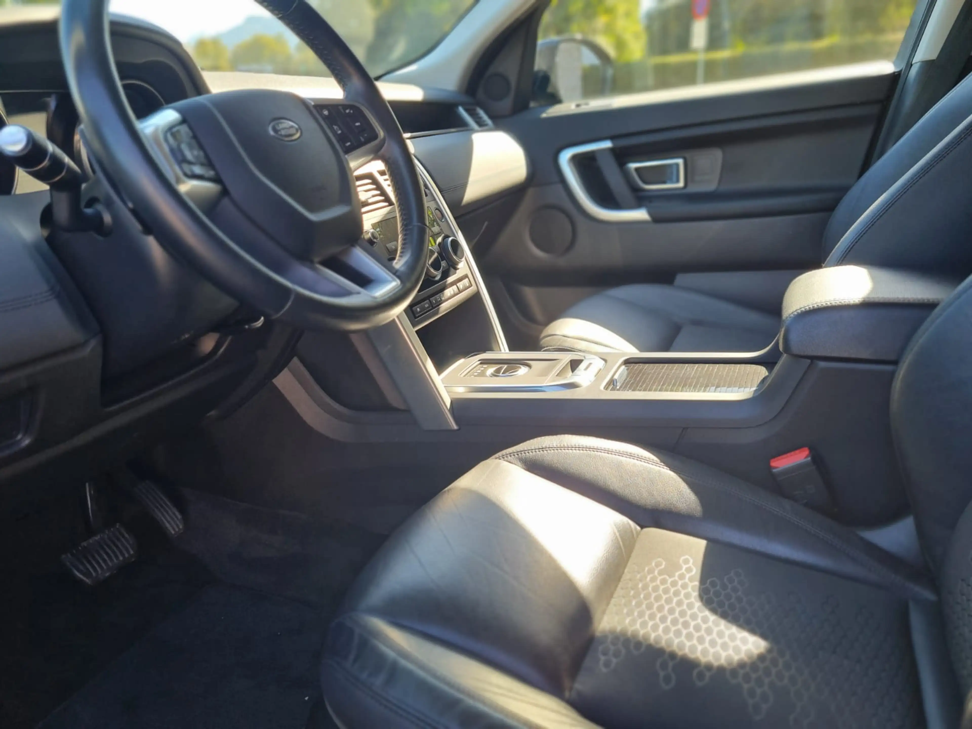 Land Rover Discovery Sport SE AWD *NUR 74tkm*ALLRAD*KAMERA*PICKERL NEU*TOP* — photo 13