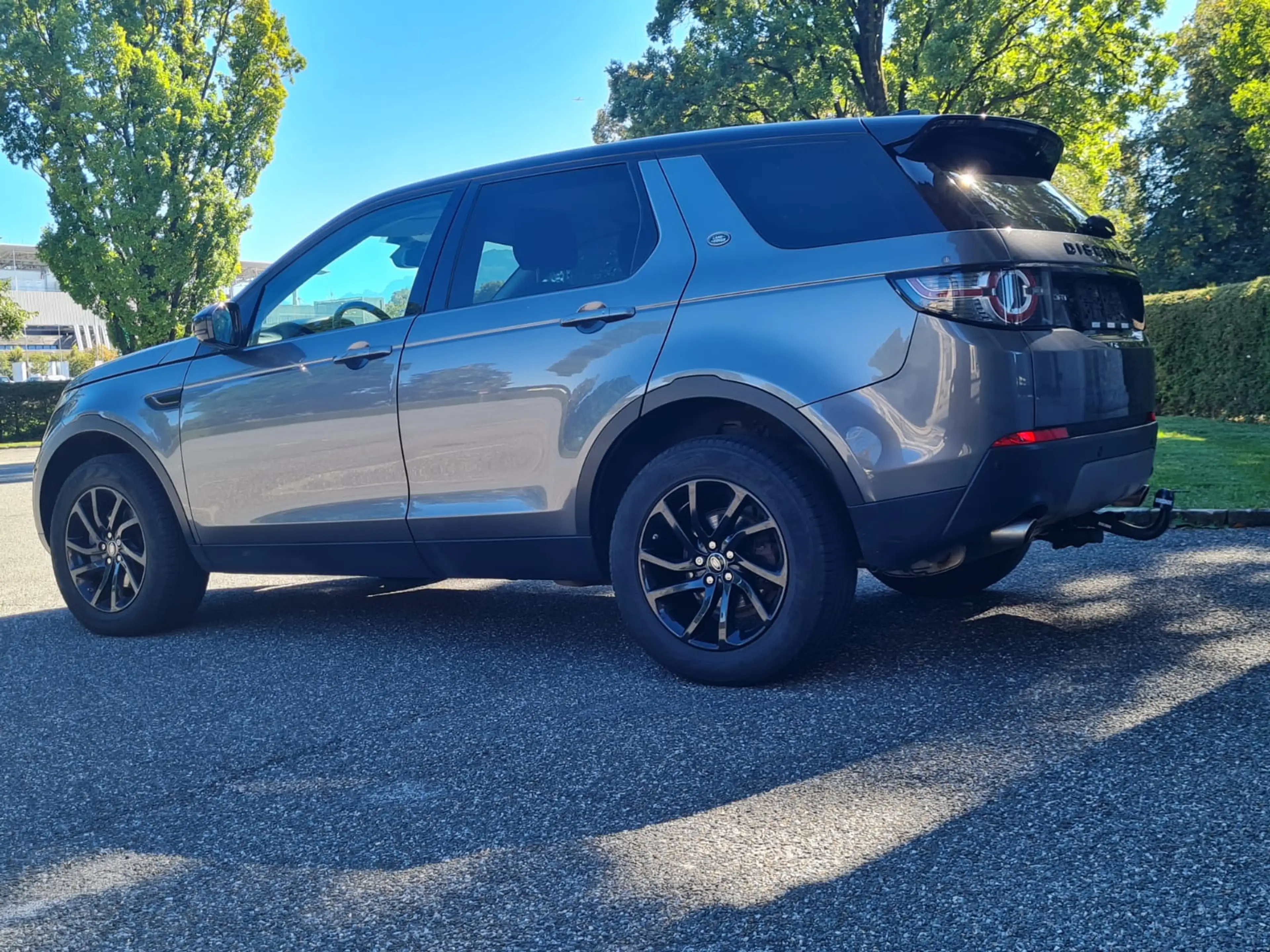 Land Rover Discovery Sport SE AWD *NUR 74tkm*ALLRAD*KAMERA*PICKERL NEU*TOP* — photo 3