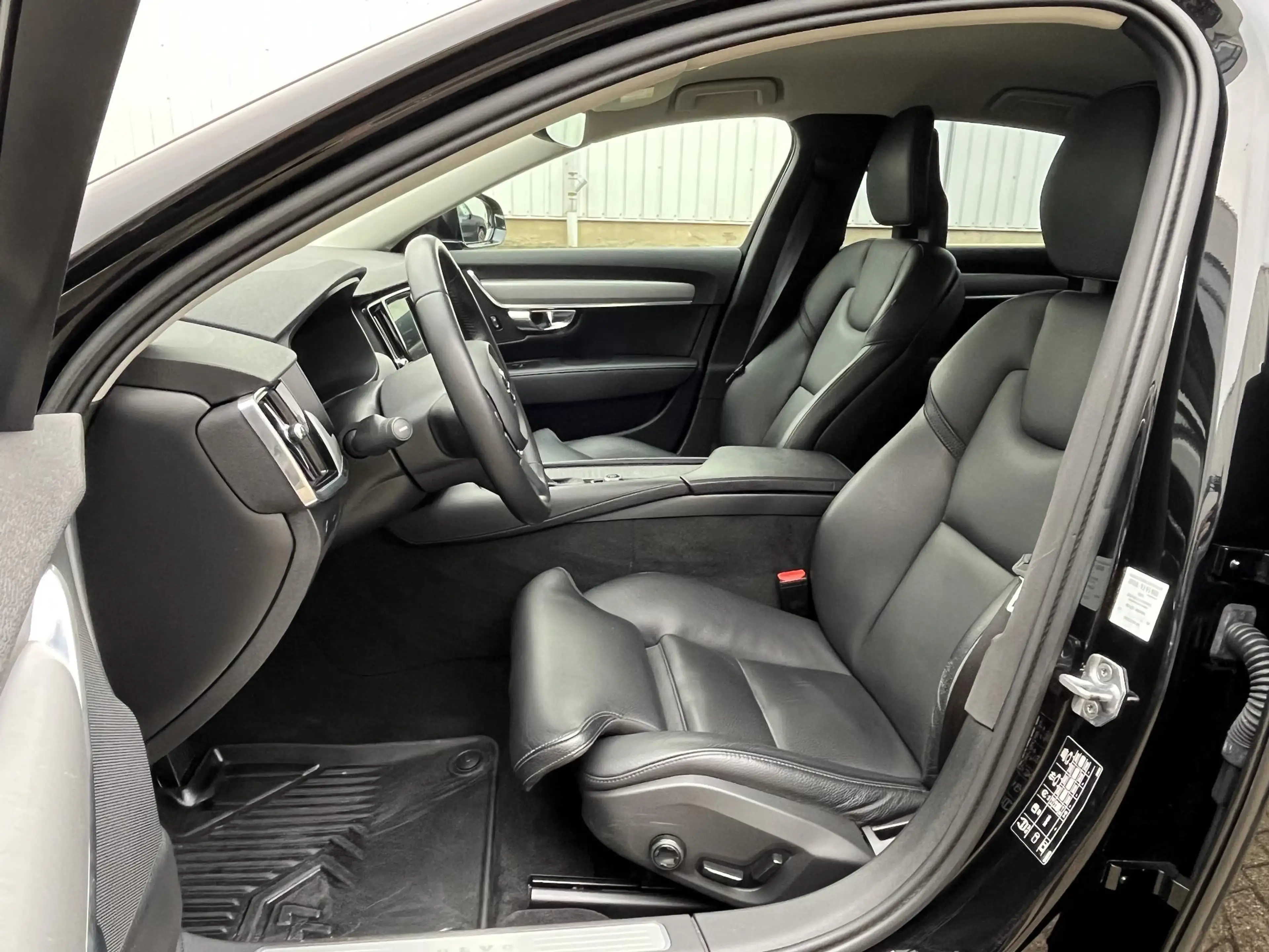 Volvo S90 2.0 T4 Inscription | Navi/Camera/Adapt.Cruise/Clim — photo 13