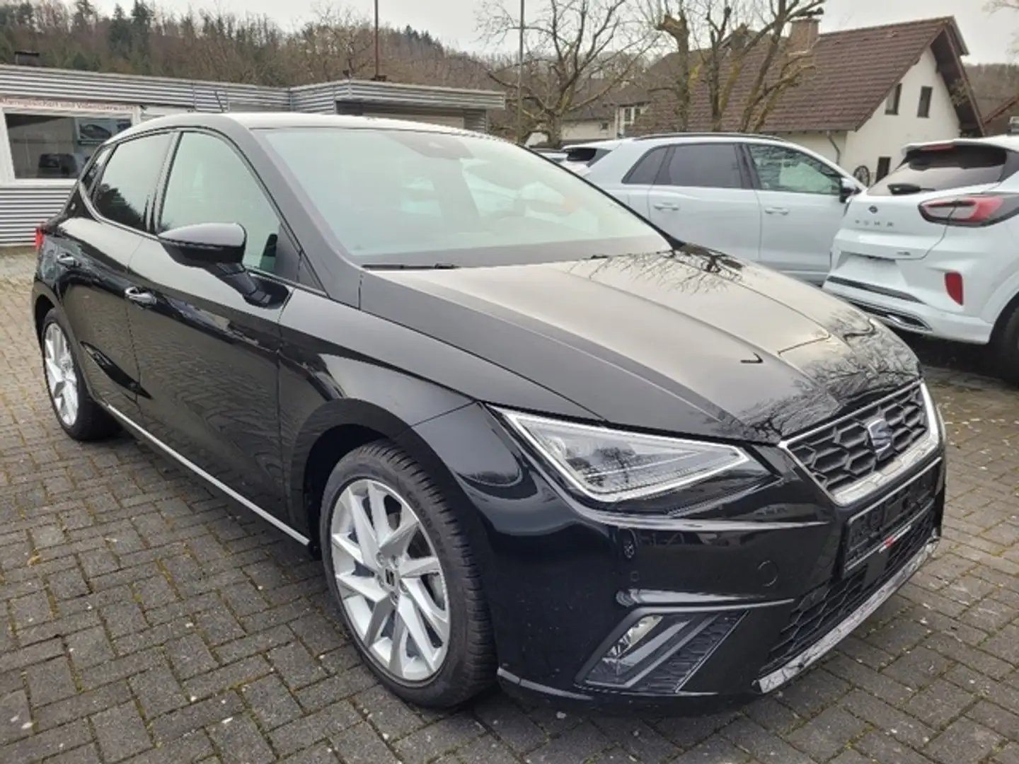 SEAT Ibiza FR DSG LED NAVI ACC Schwarz - 1