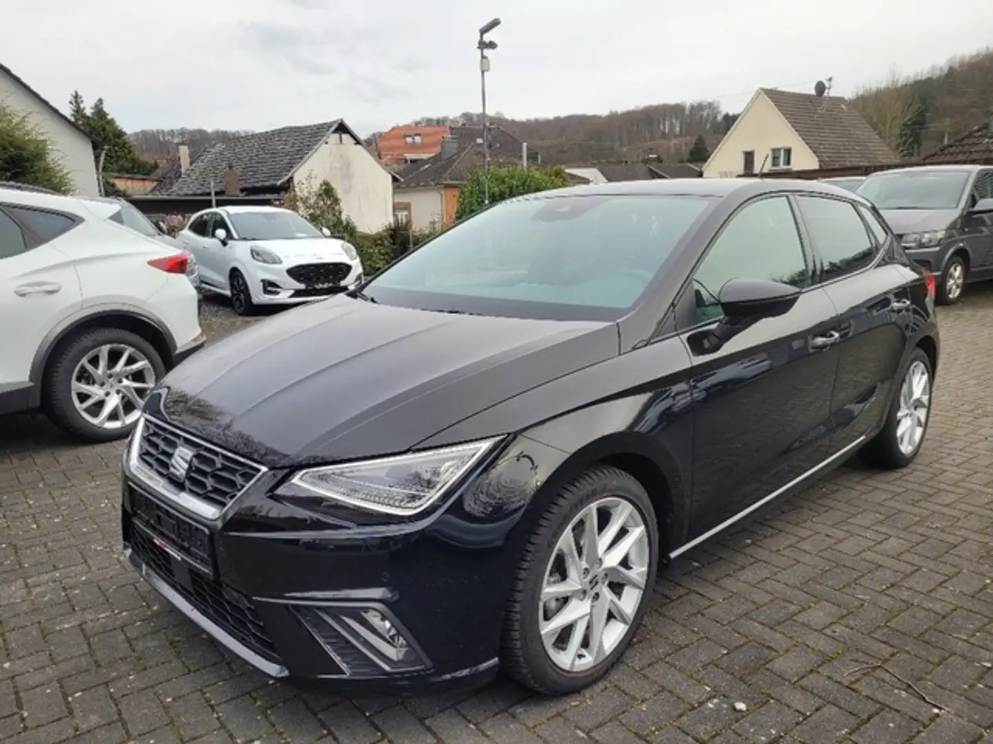 SEAT Ibiza FR DSG LED NAVI ACC Schwarz - 2