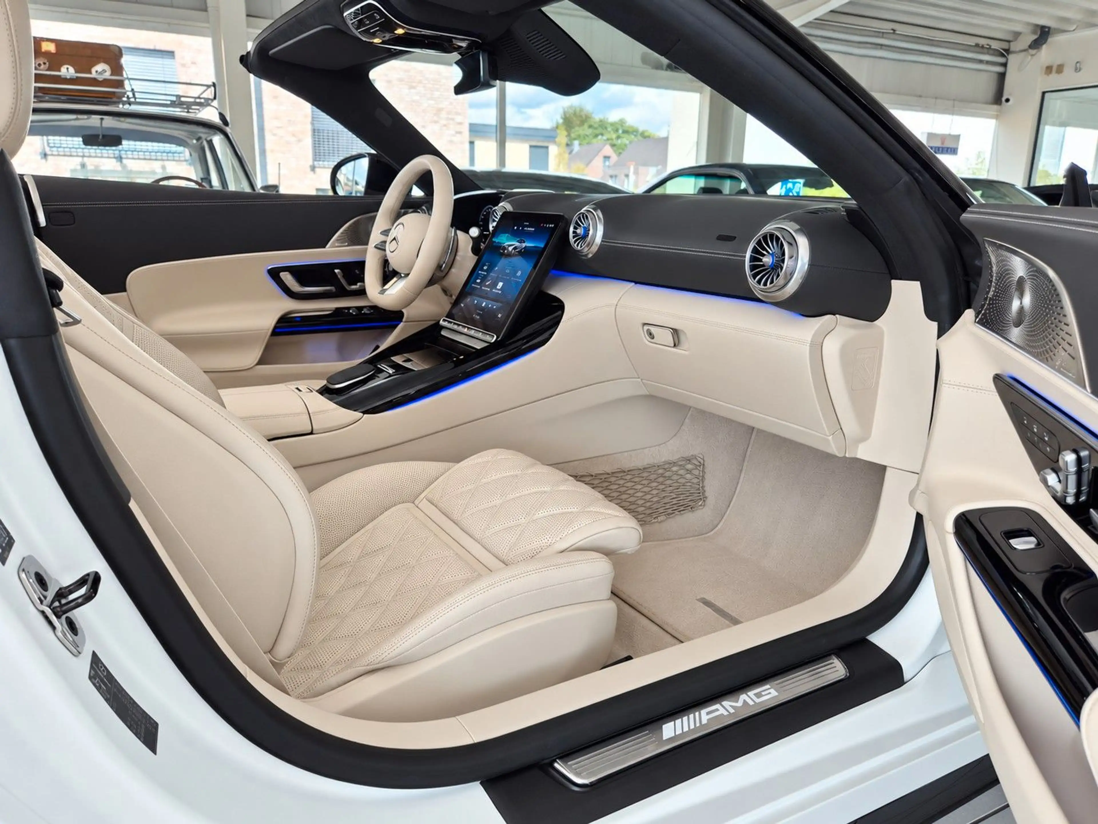 Mercedes-Benz SL 55 AMG /Designo Lack+Manufaktur Interieur — photo 12