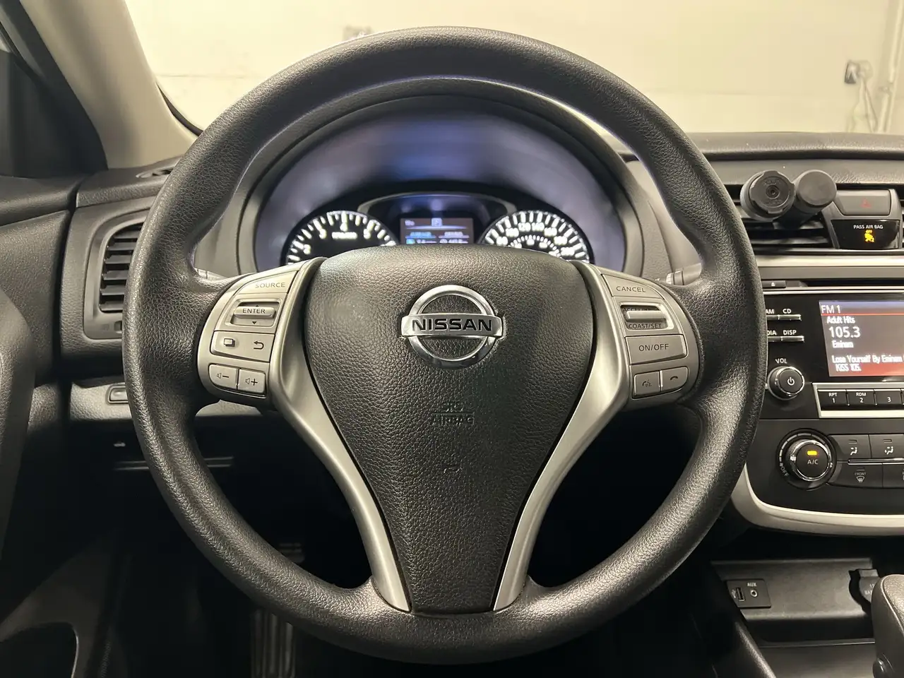 Nissan Altima снимка Nissan Altima
