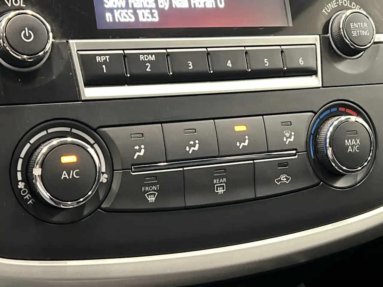Nissan Altima снимка Nissan Altima