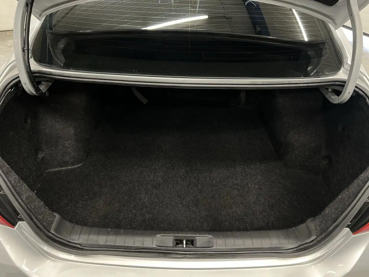 Nissan Altima снимка Nissan Altima