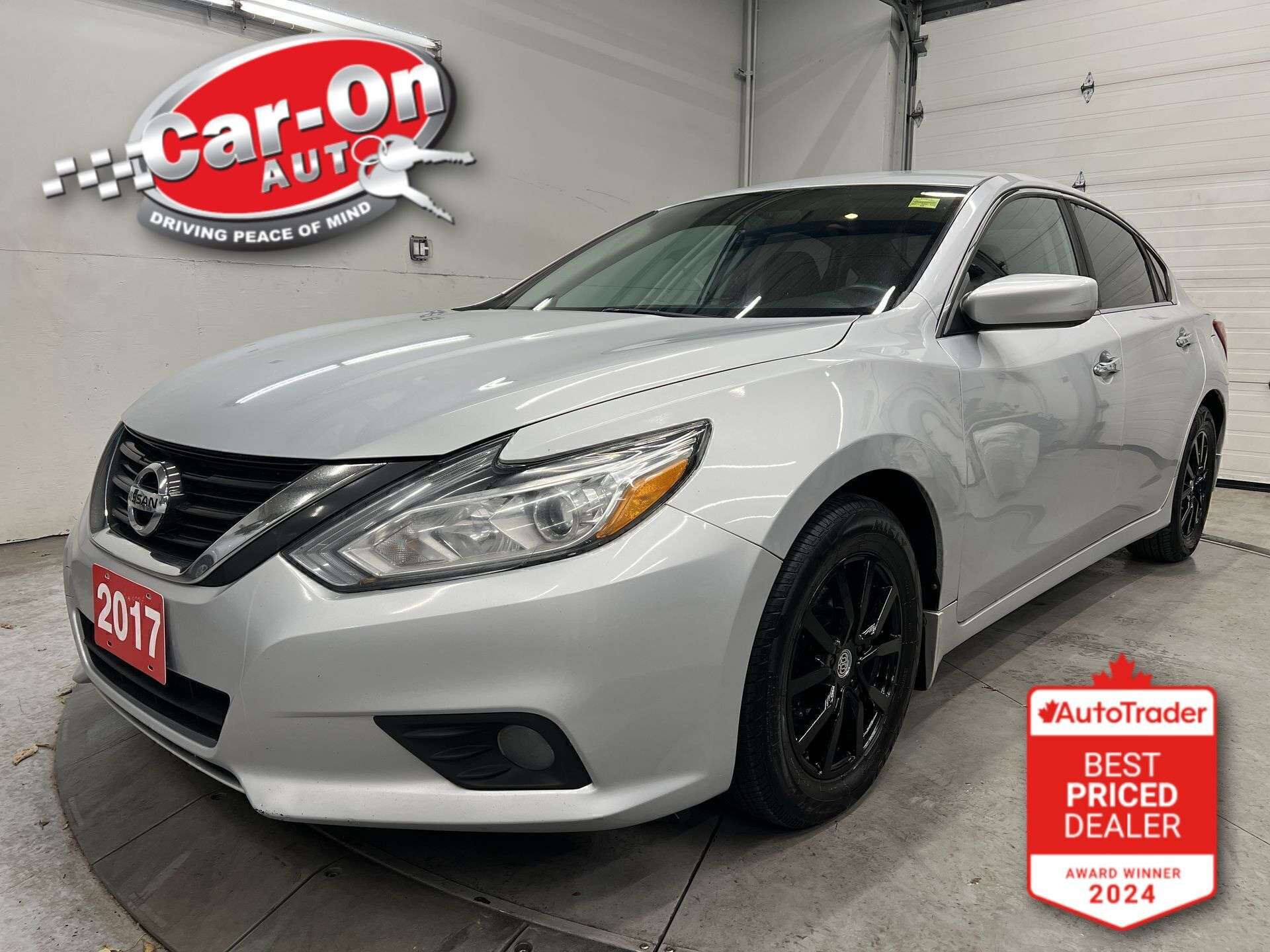 Silver 2017 Nissan Altima Sedan Front-Wheel Drive Automatic