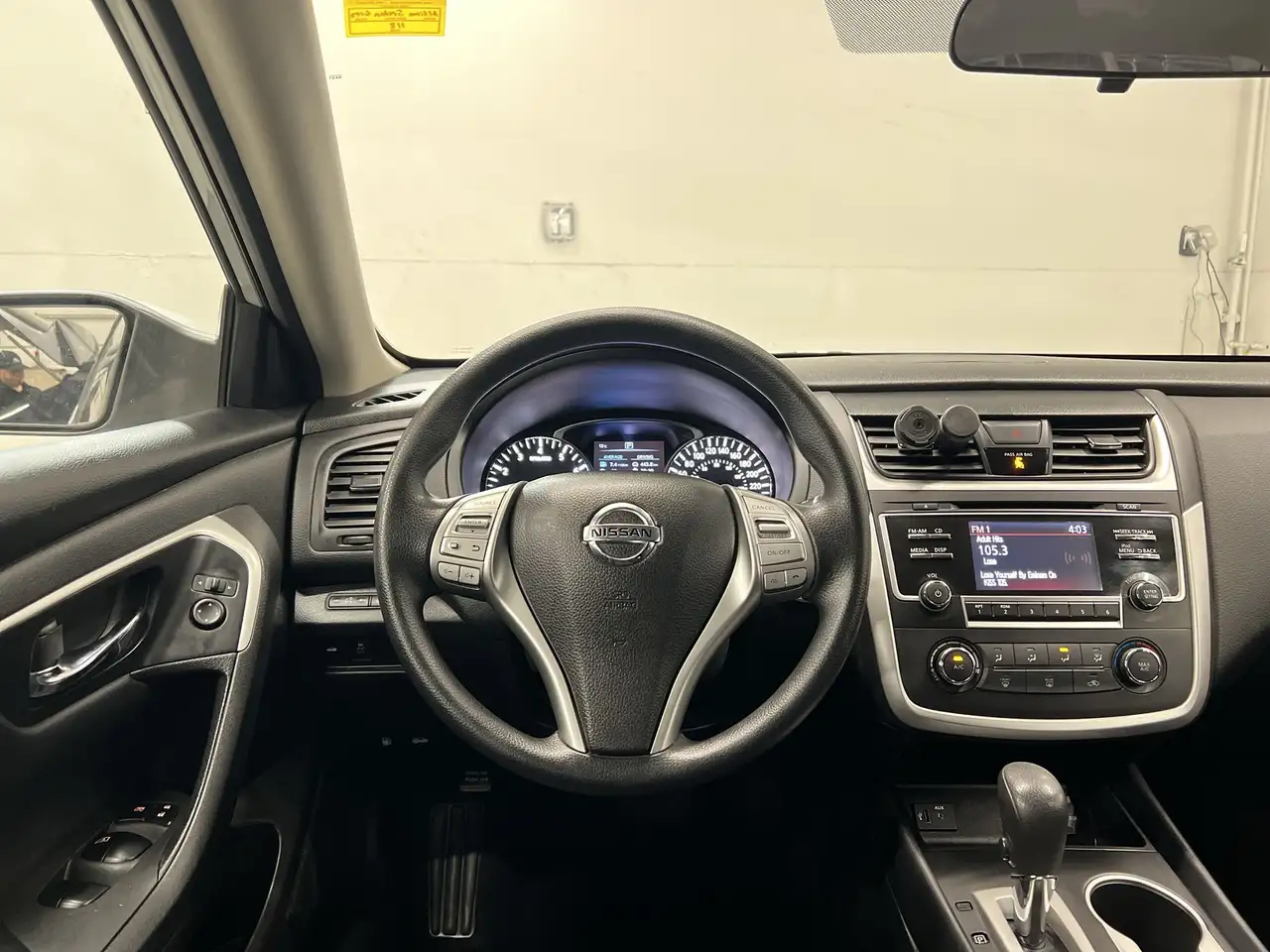 Nissan Altima снимка Nissan Altima
