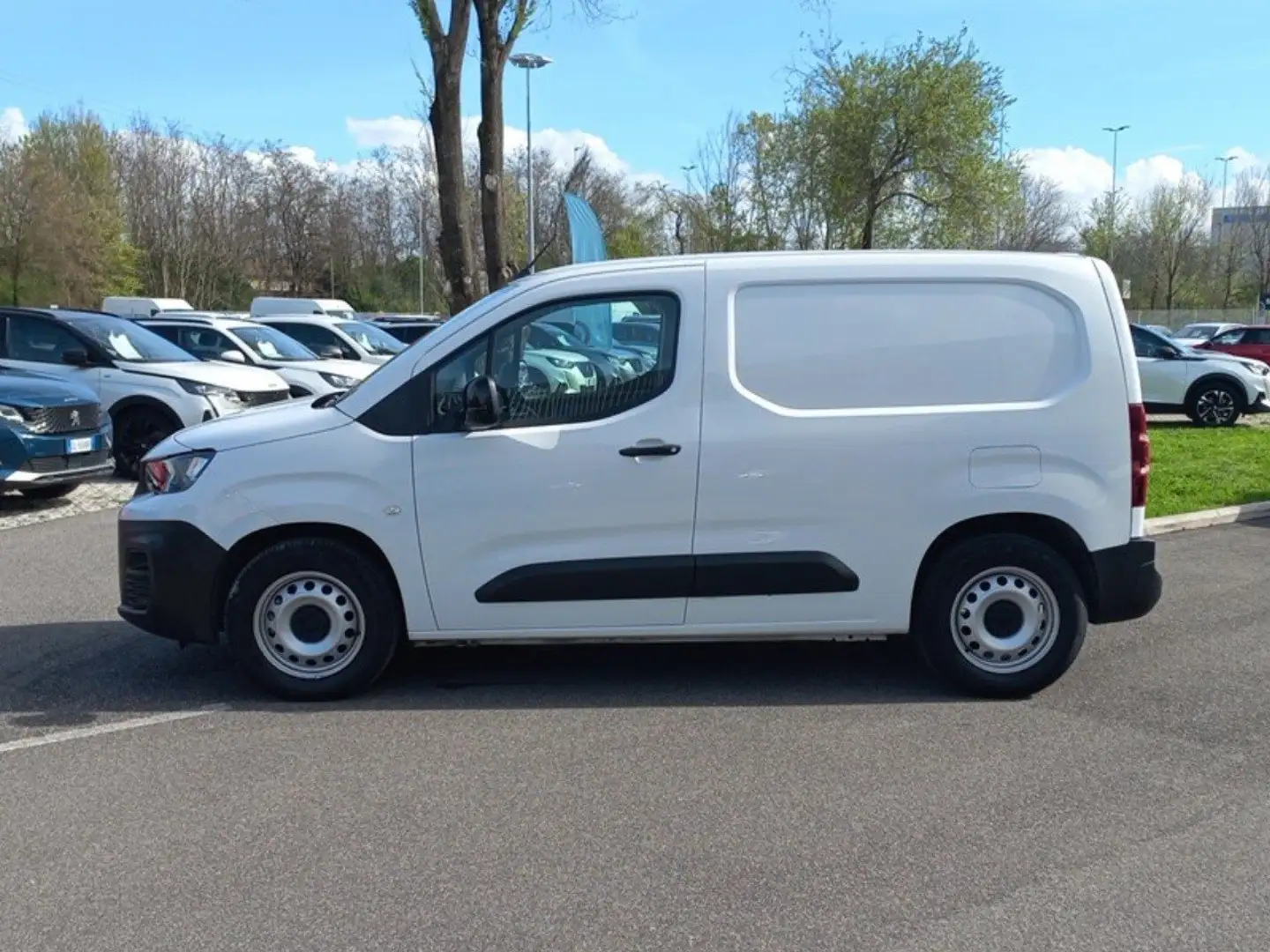 Peugeot Partner 50kwH 136cv L1 Premium 1000kg Bianco - 2