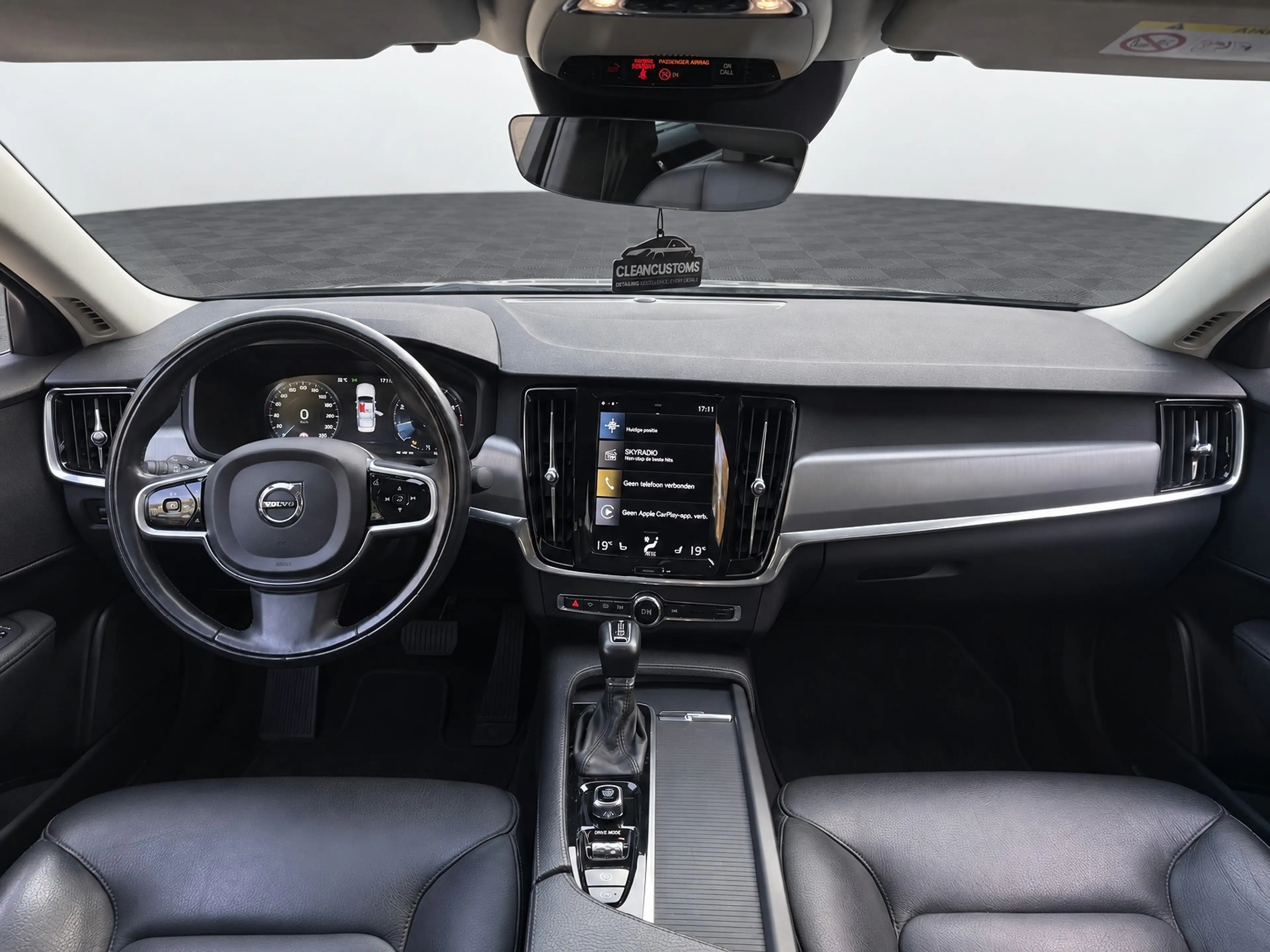 Volvo S90 2.0 T6 AWD Momentum+ — photo 12