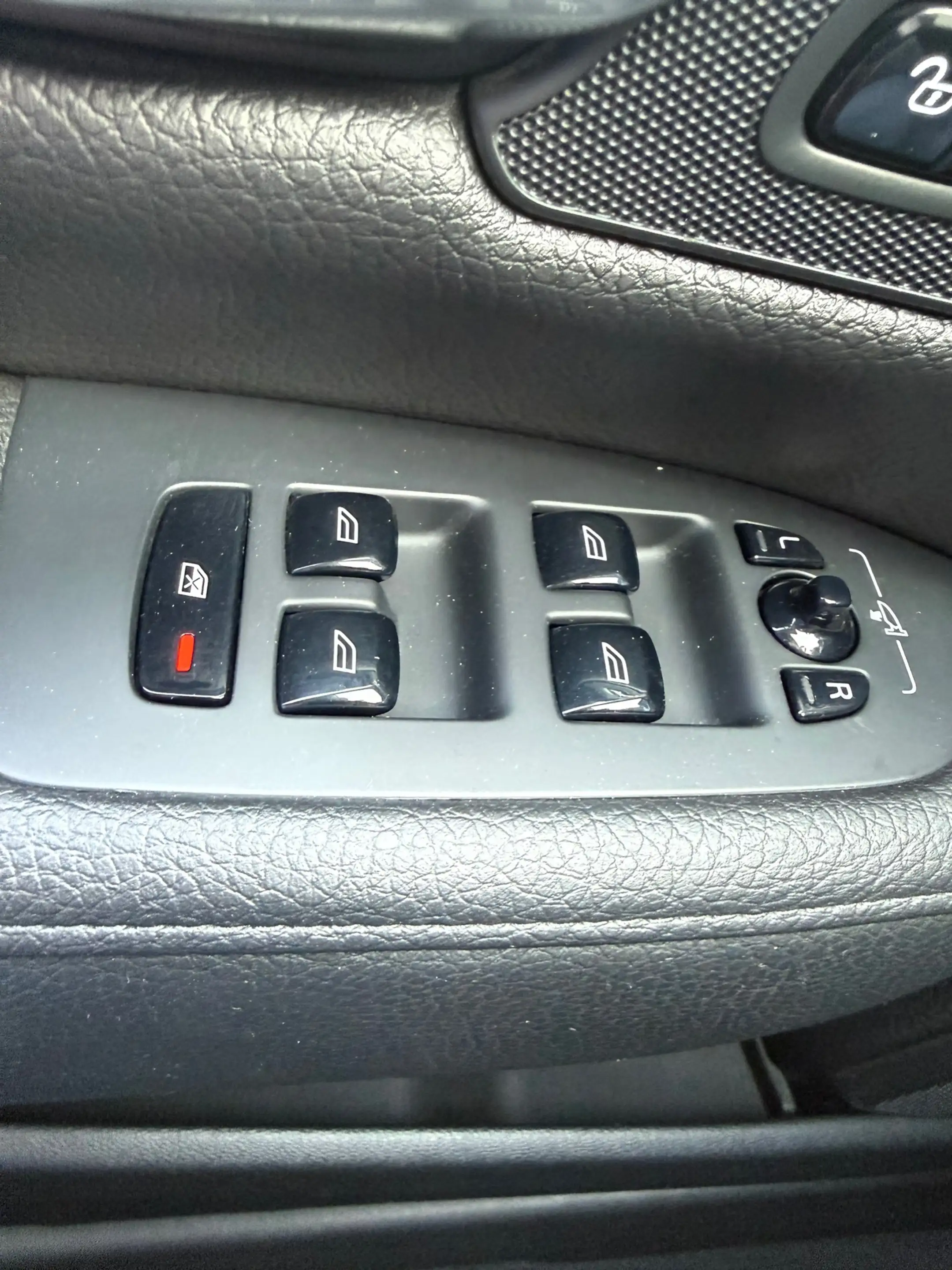 Volvo S90 2.0 T6 AWD Momentum+ — photo 16