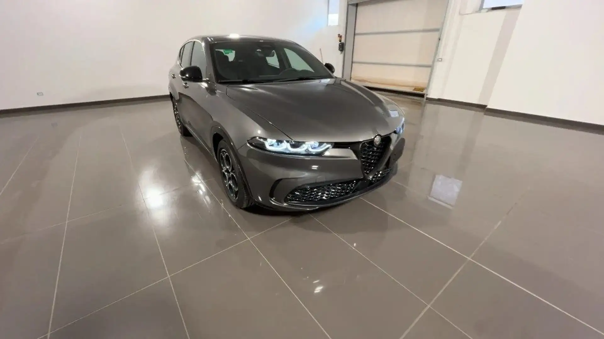 Alfa Romeo Tonale 1.5 130 CV MHEV TCT7 Sprint Grigio - 1