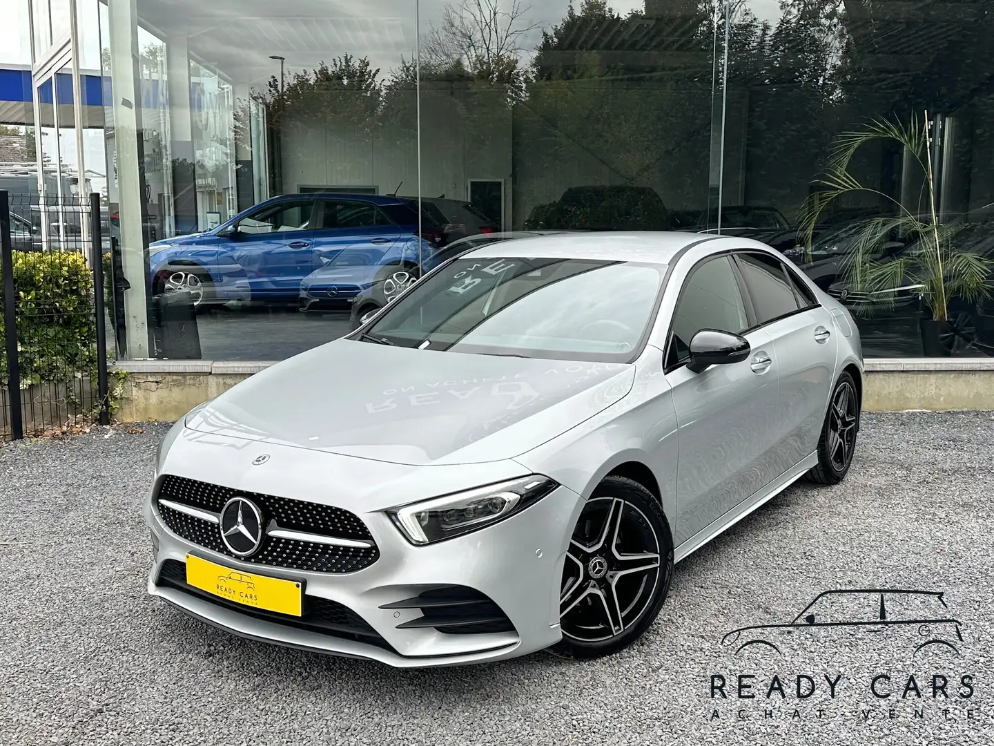 Mercedes-Benz A 180 22.306€HTVA* AMG *BERLINE*CAMERA*AMBIENT LIGTH Gris - 1