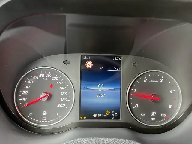 Mercedes-Benz Sprinter view 9