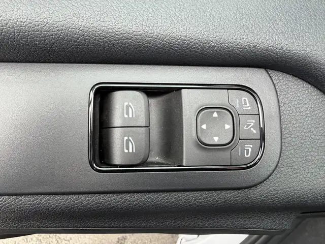 Mercedes-Benz Sprinter view 7