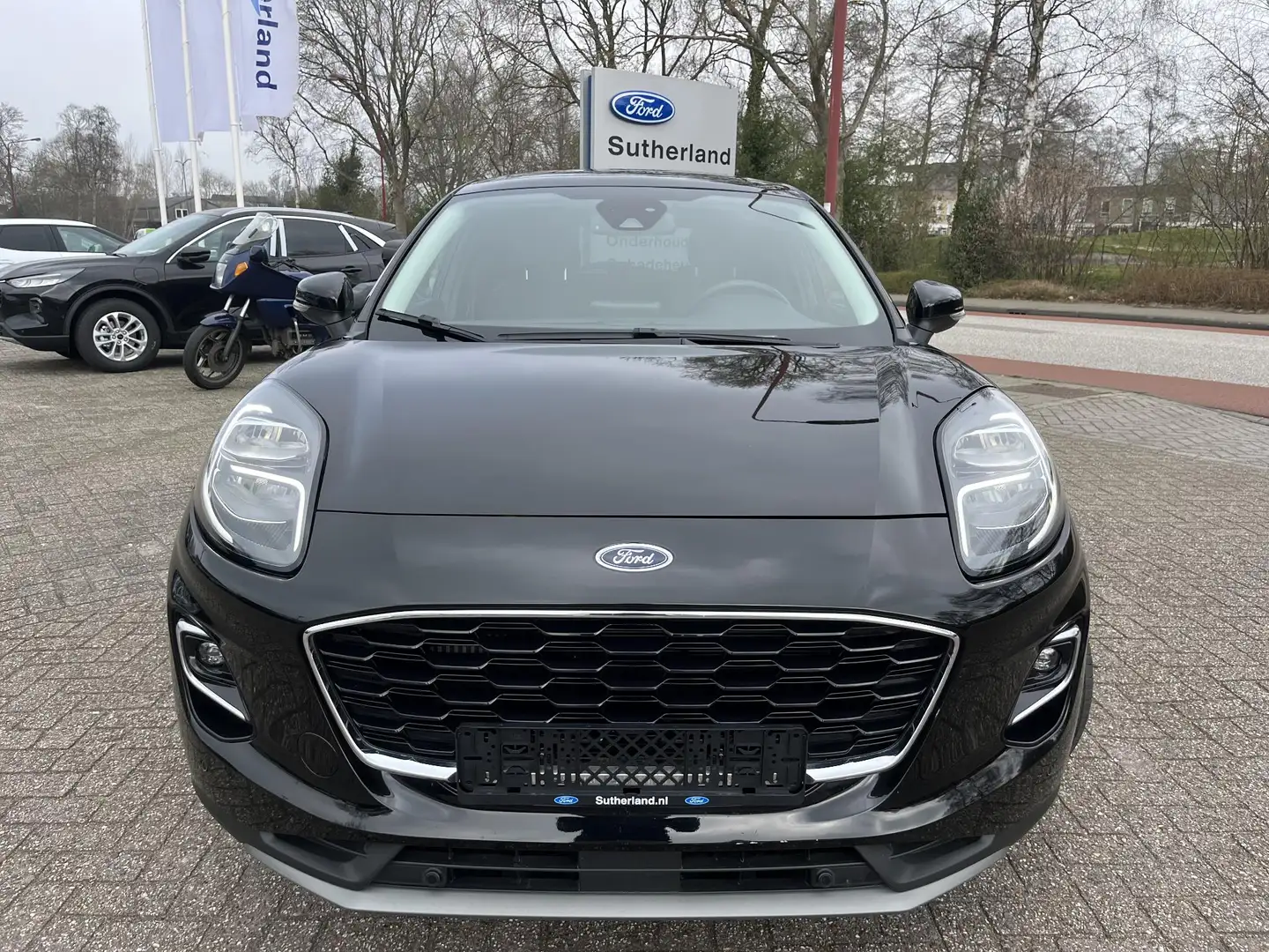 Ford Puma 1.0 EcoBoost Hybrid Titanium X | 155pk Automaat | Noir - 2