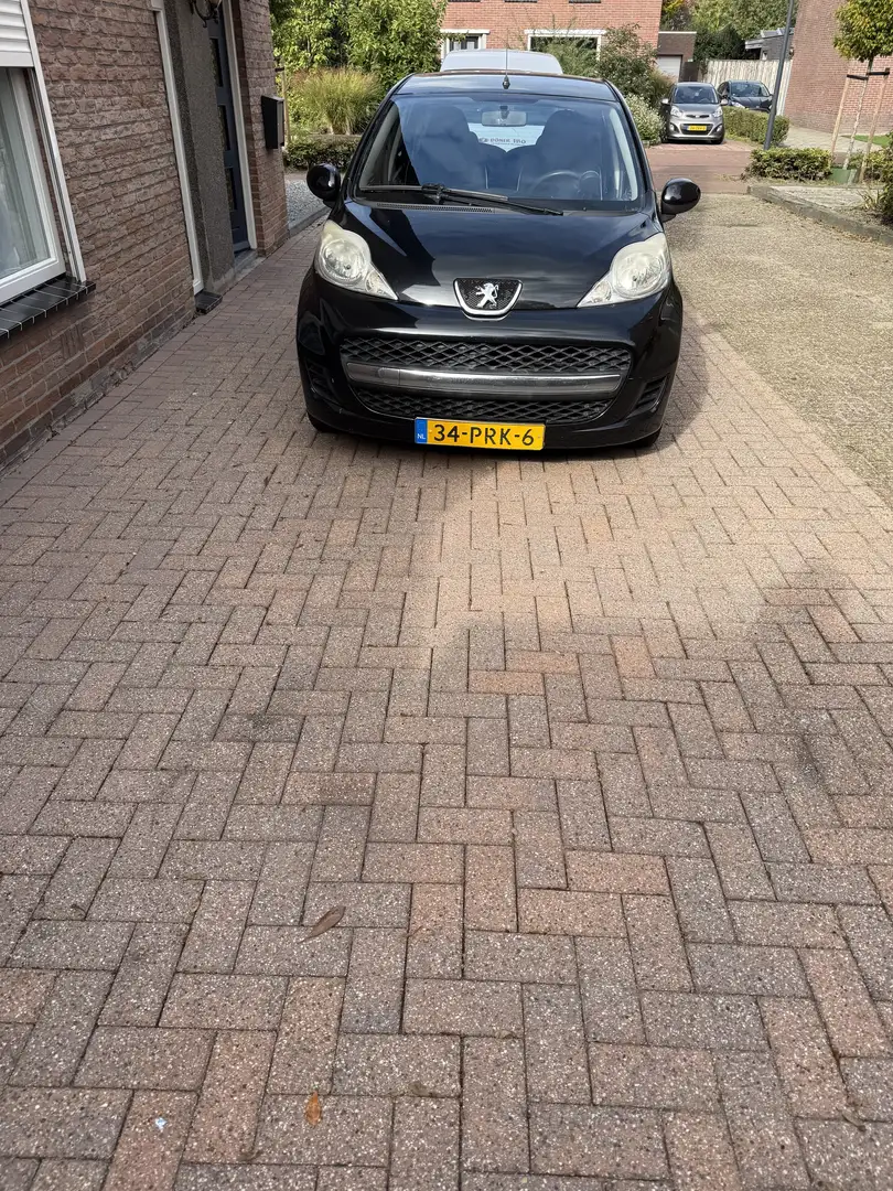 Peugeot 107 1.0-12V Millesim 200 Zwart - 2