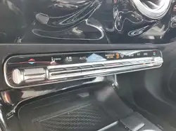 Mercedes-Benz CLA снимка Mercedes-Benz CLA