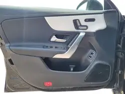 Mercedes-Benz CLA снимка Mercedes-Benz CLA