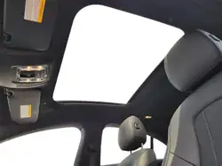 Mercedes-Benz CLA снимка Mercedes-Benz CLA