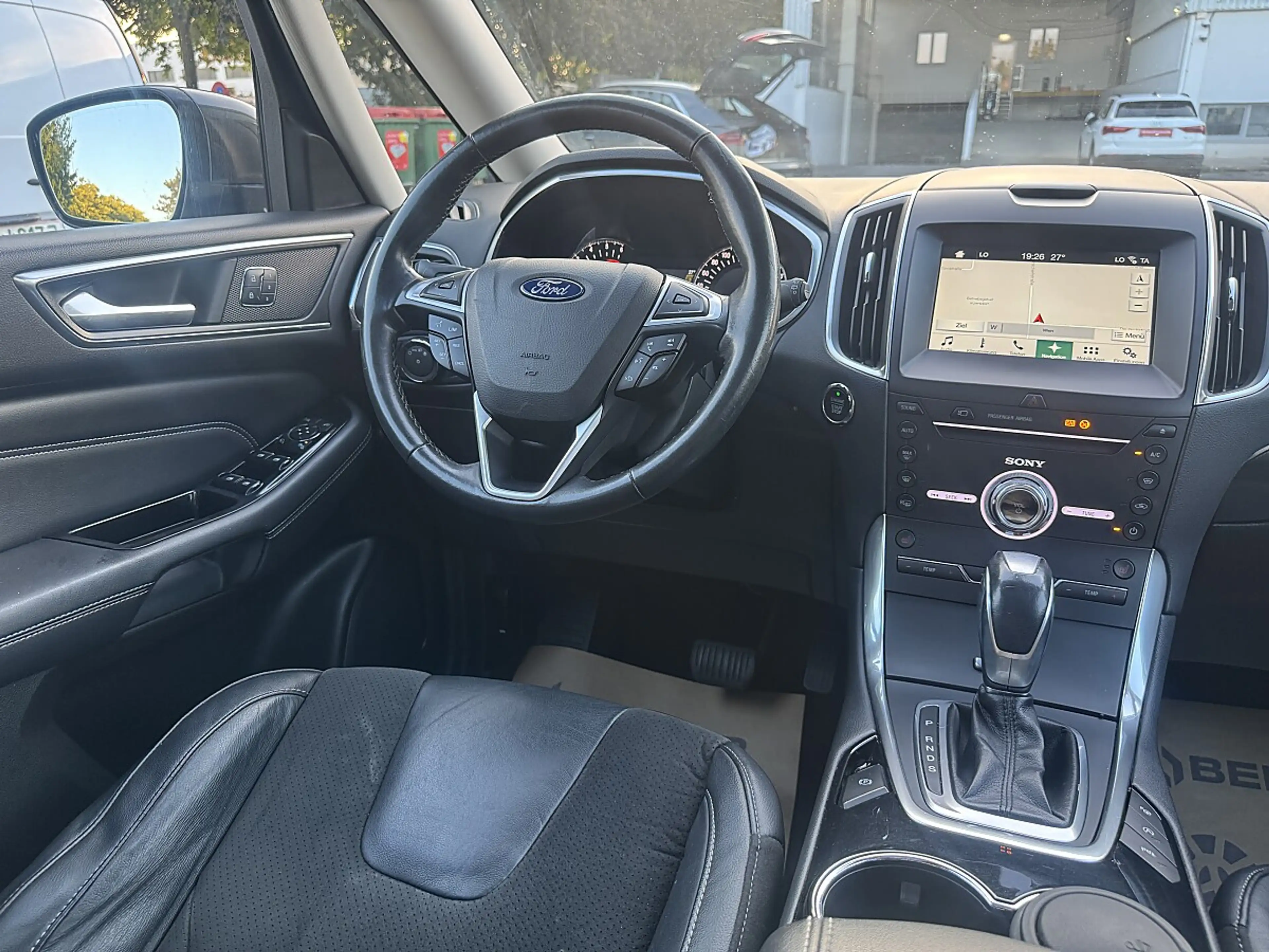 Ford Galaxy 2,0 TDCi Titanium Aut. / PANORAMA / AMBIENTE / ... — photo 13