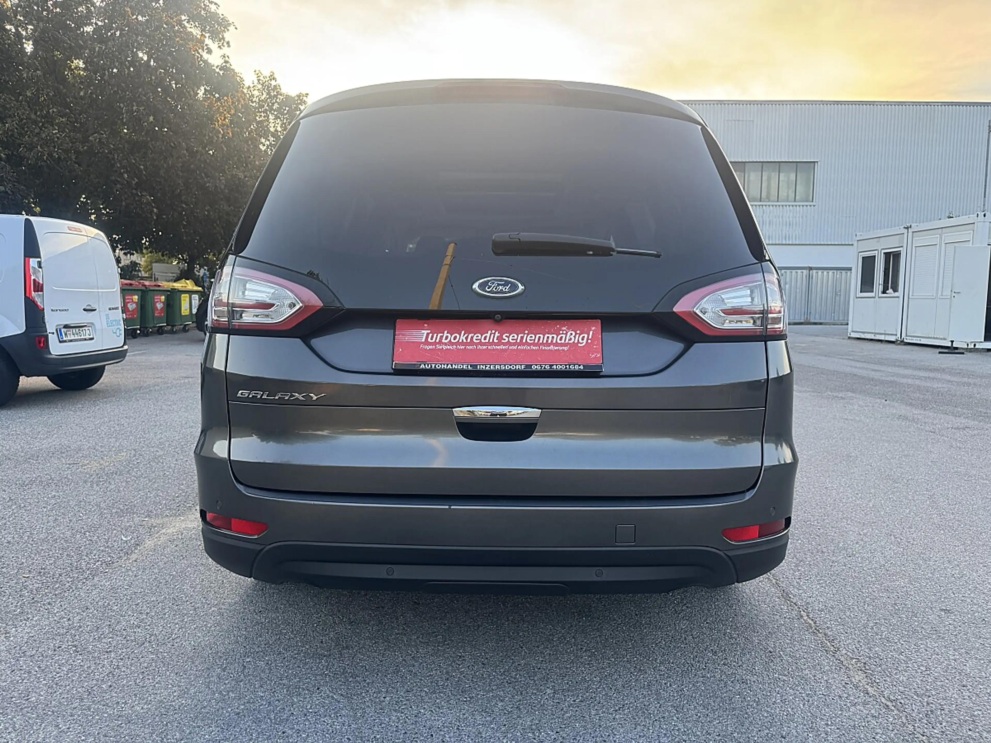 Ford Galaxy 2,0 TDCi Titanium Aut. / PANORAMA / AMBIENTE / ... — photo 5