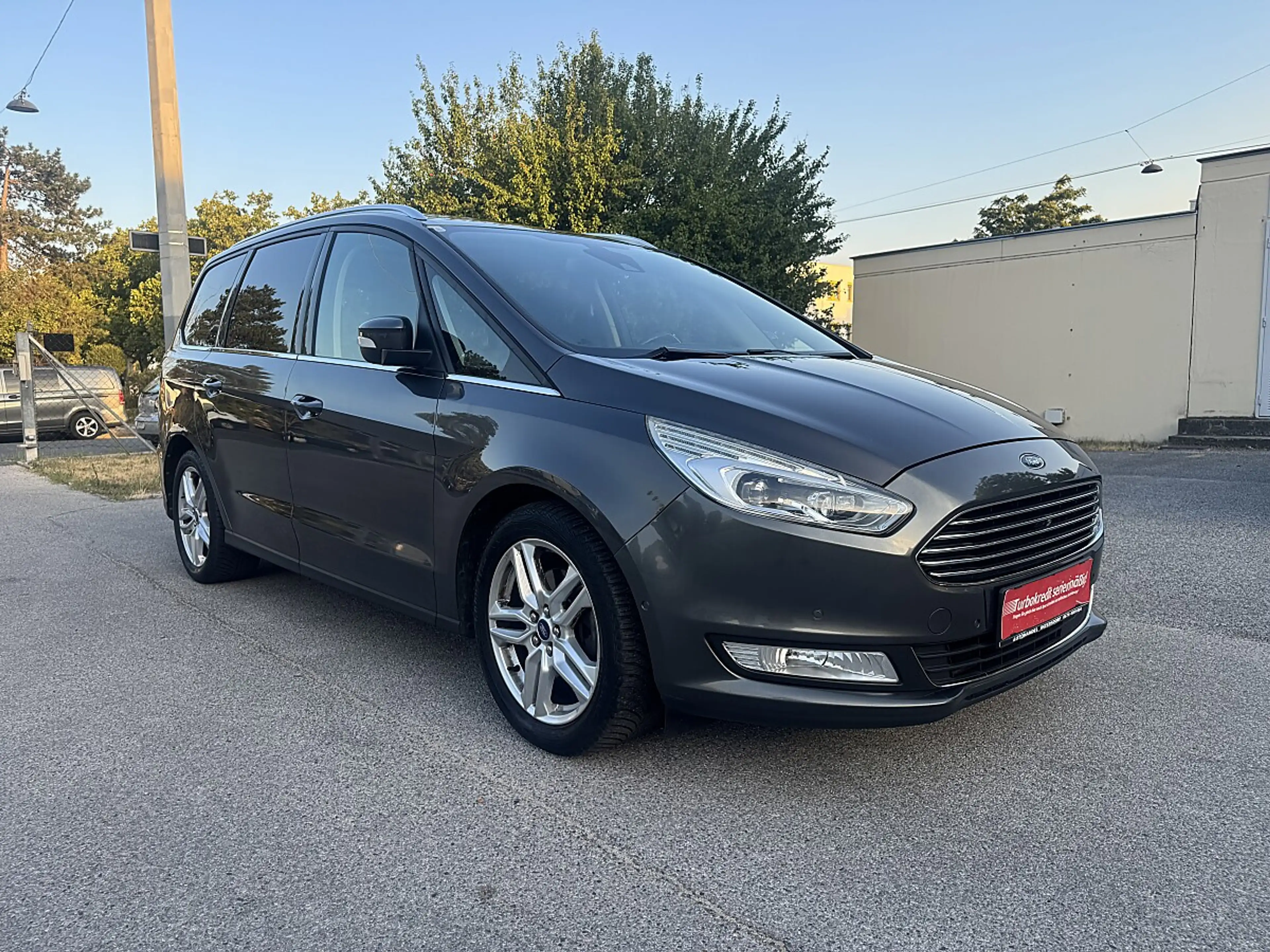 Ford Galaxy 2,0 TDCi Titanium Aut. / PANORAMA / AMBIENTE / ... — photo 8