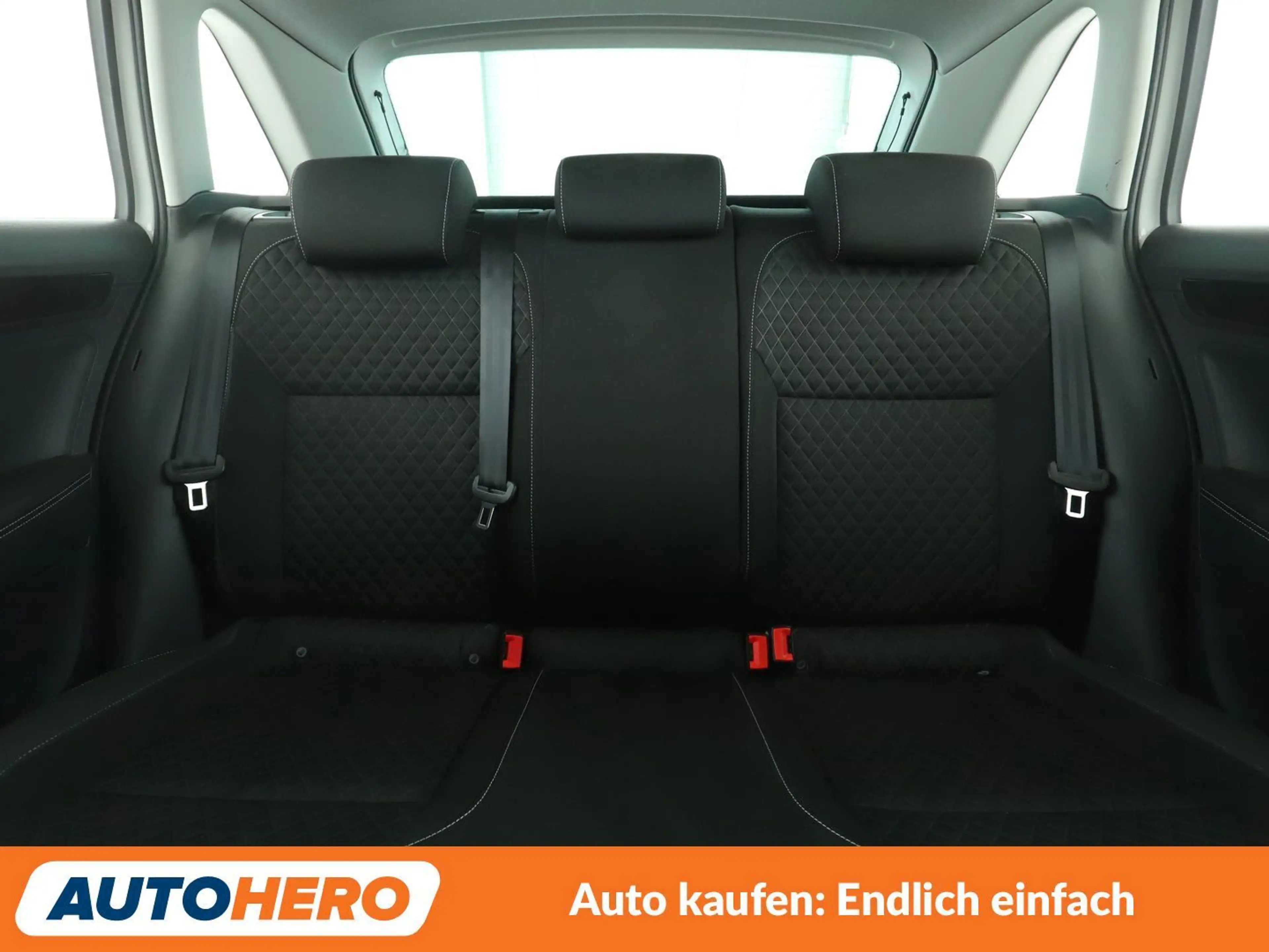 Skoda Rapid/Spaceback 1.4 TSI Ambition Aut.*TEMPO*PDC*SHZ*AHK*KLIMA* — photo 15
