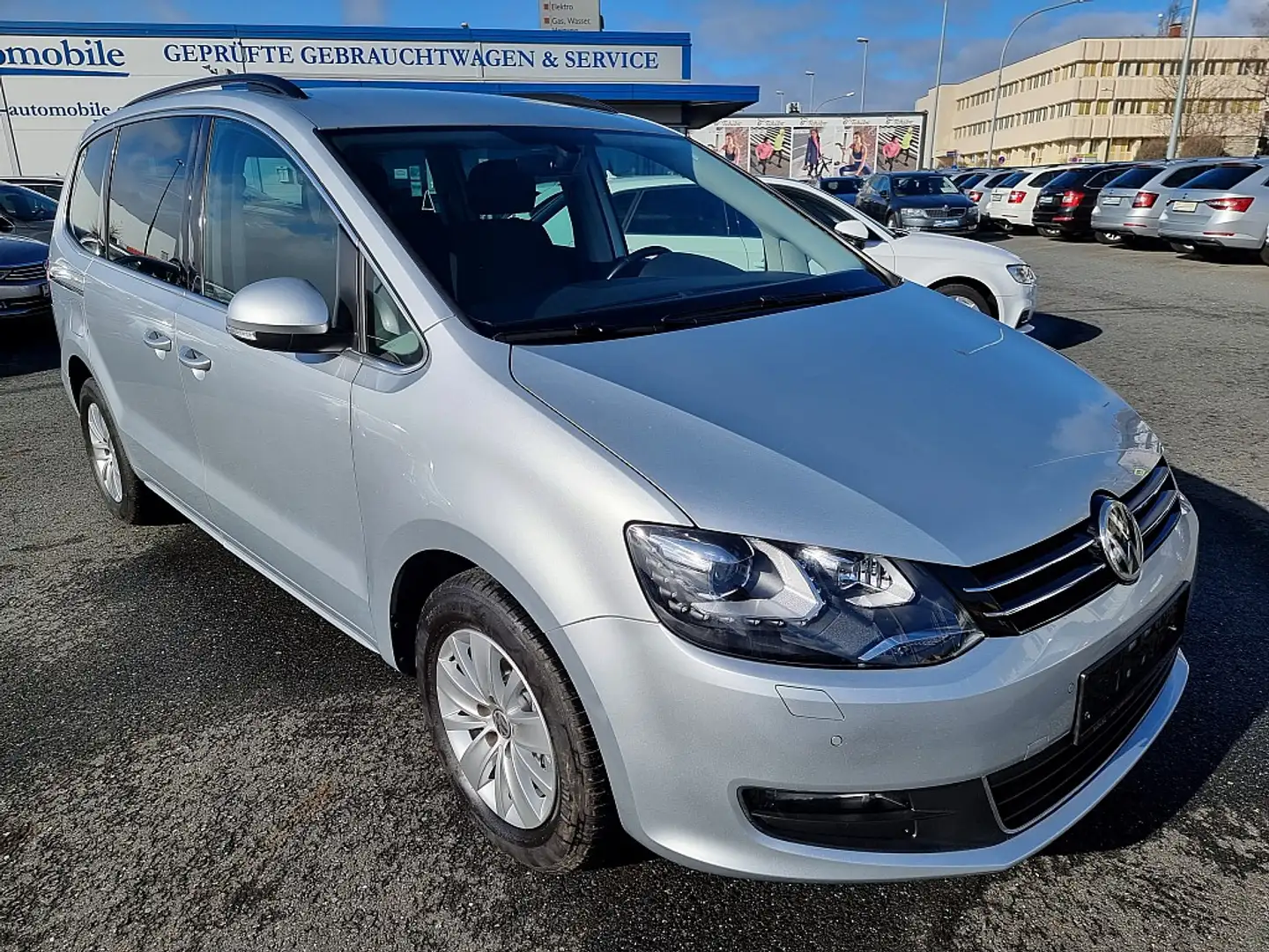 Volkswagen Sharan Business BMT SCR 2,0 TDI Gris - 1